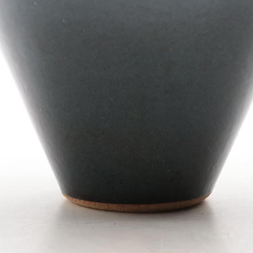 Mid-Century Modern Dennis Kirchmann Art Pottery Lidded Vase in Midnight Blue For Sale