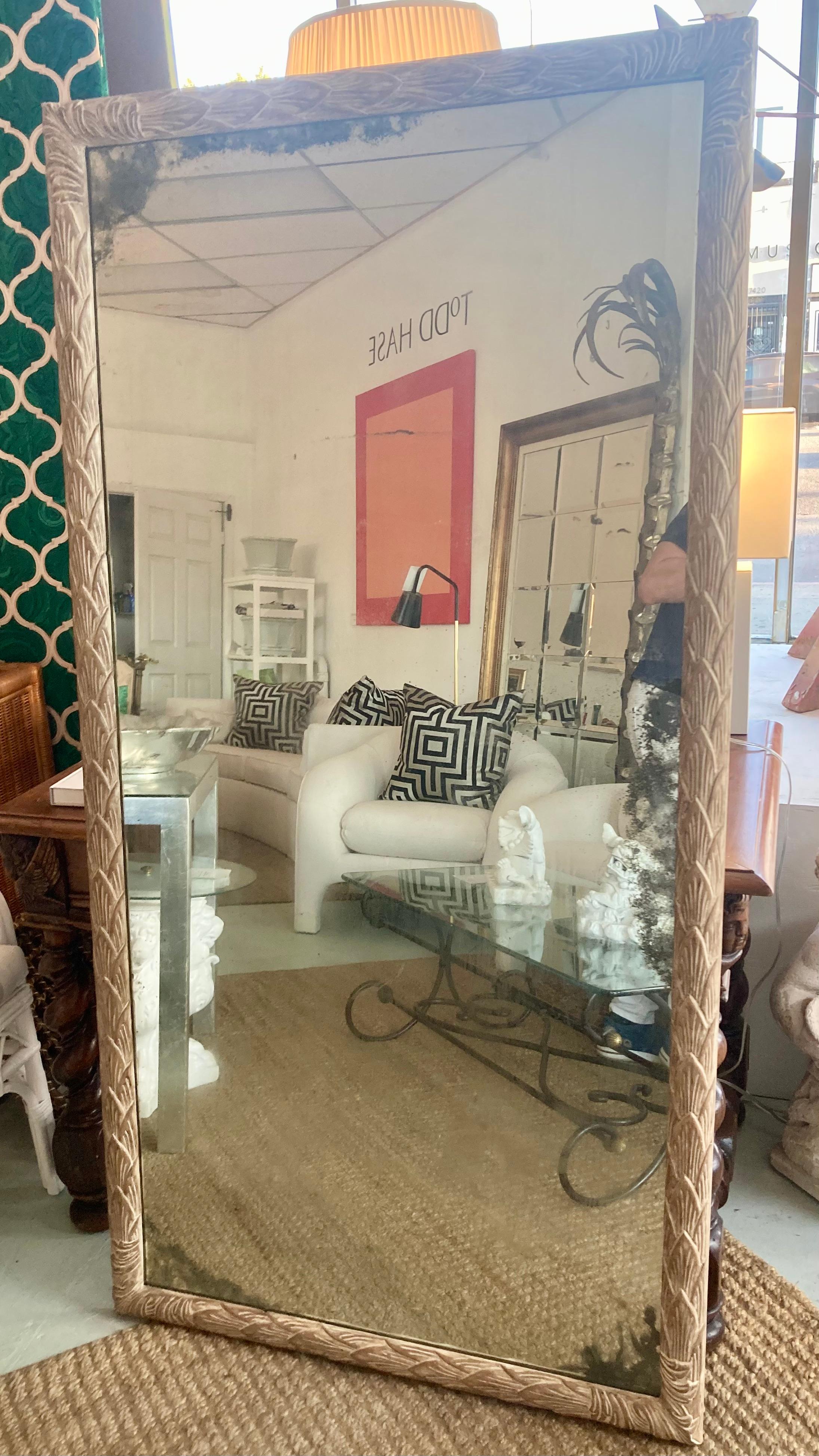 Autre Dennis & Leen Miroir de sol à feuilles d'Acanthus avec verre vieilli en vente
