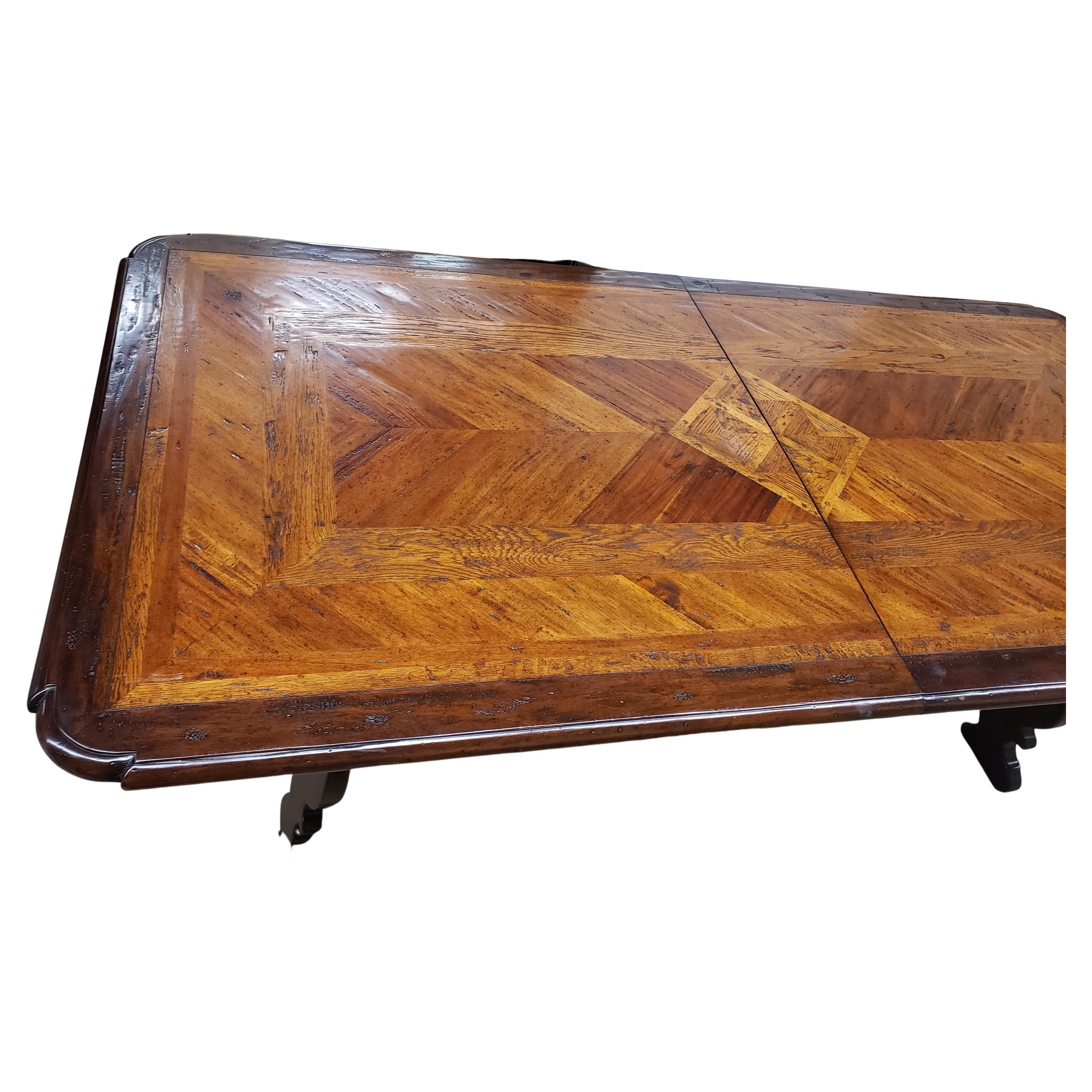 Table à manger à tréteaux Dennis & Leen de style baroque en noyer, chêne et acajou avec parqueterie en vente 6