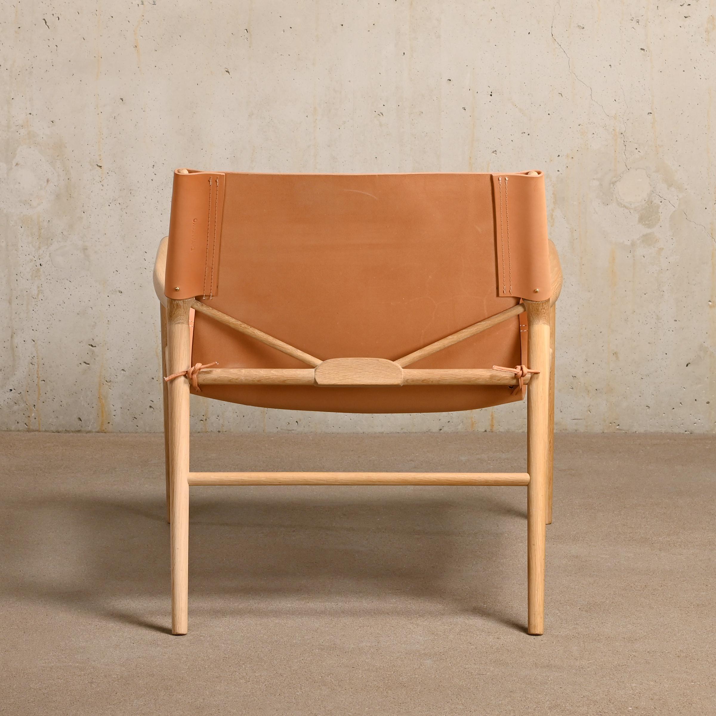 Dennis Marquart Rama Chair in Natural Leather and Oak for Oxdenmarq In Excellent Condition For Sale In Amsterdam, NL