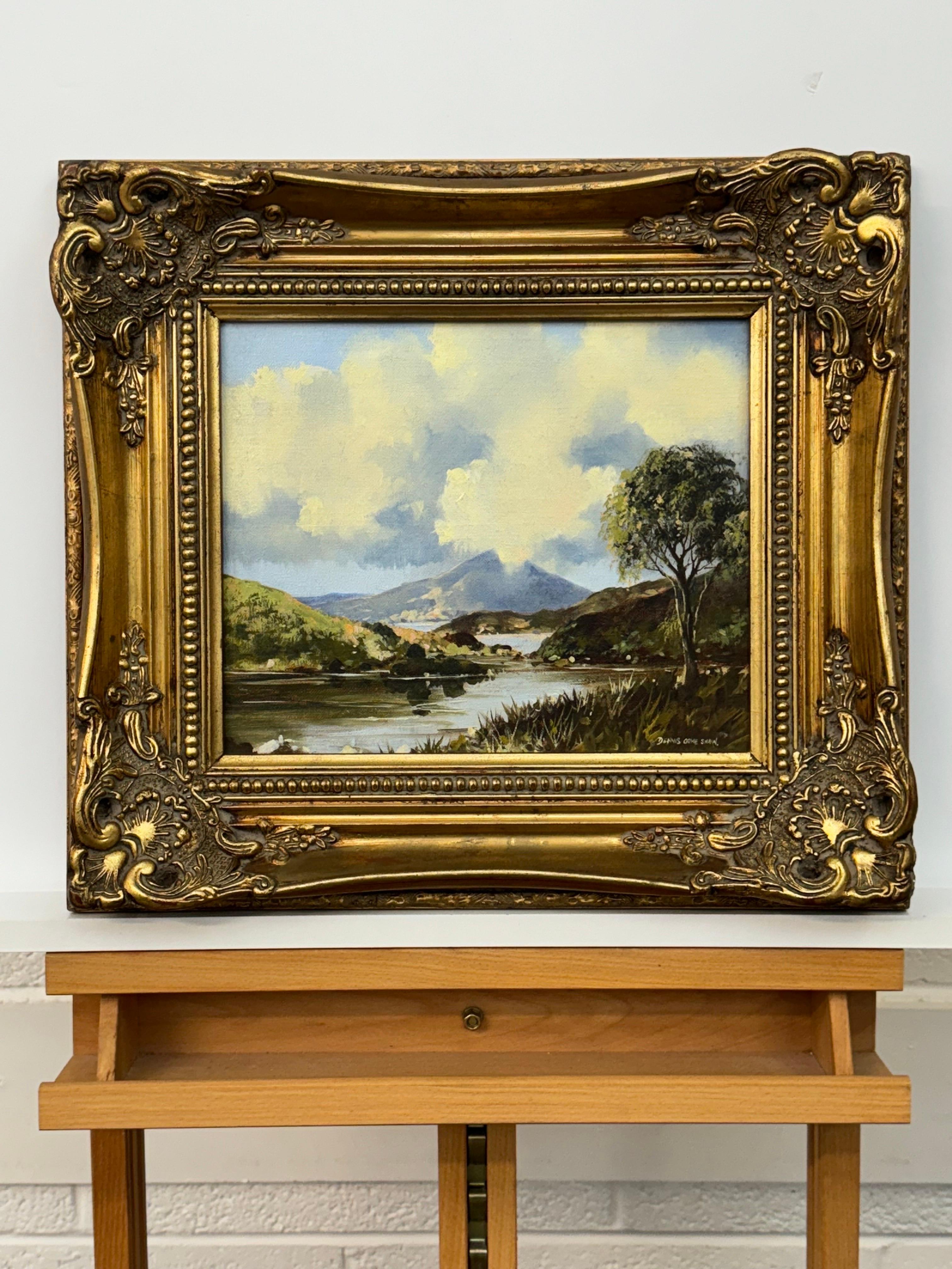 Montagna e lago nella campagna irlandese - Pittura ad olio di un artista nordirlandese - Landscape Painting Marrone di Dennis Orme Shaw