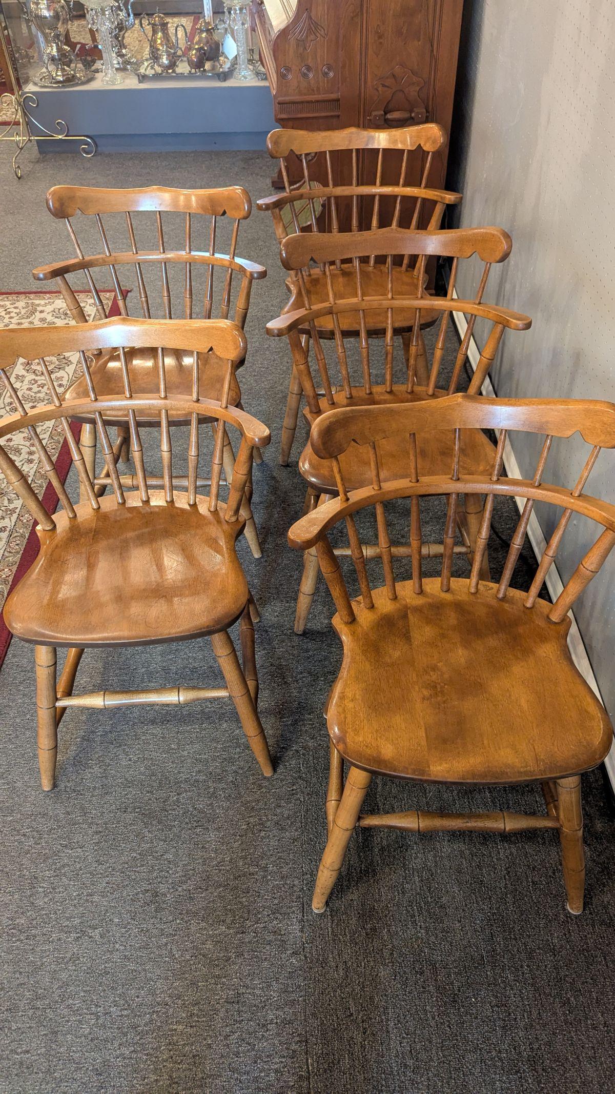 Érable Dent Bros Early American Chairs set of 5 en vente