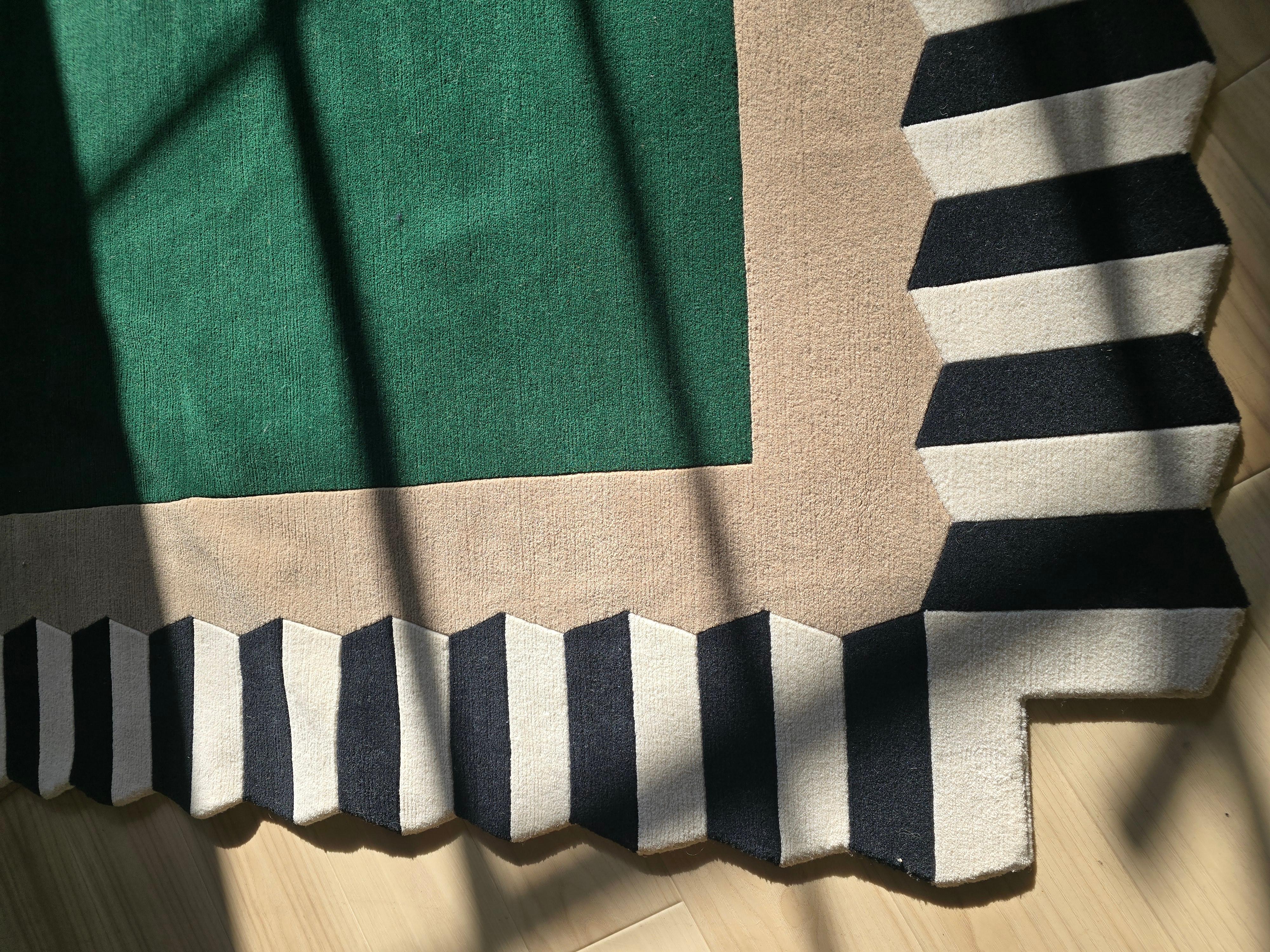 Dentelle Hexagon di Claude Cartier Studio A da cc-tapis In condizioni ottime in vendita a Carson, CA