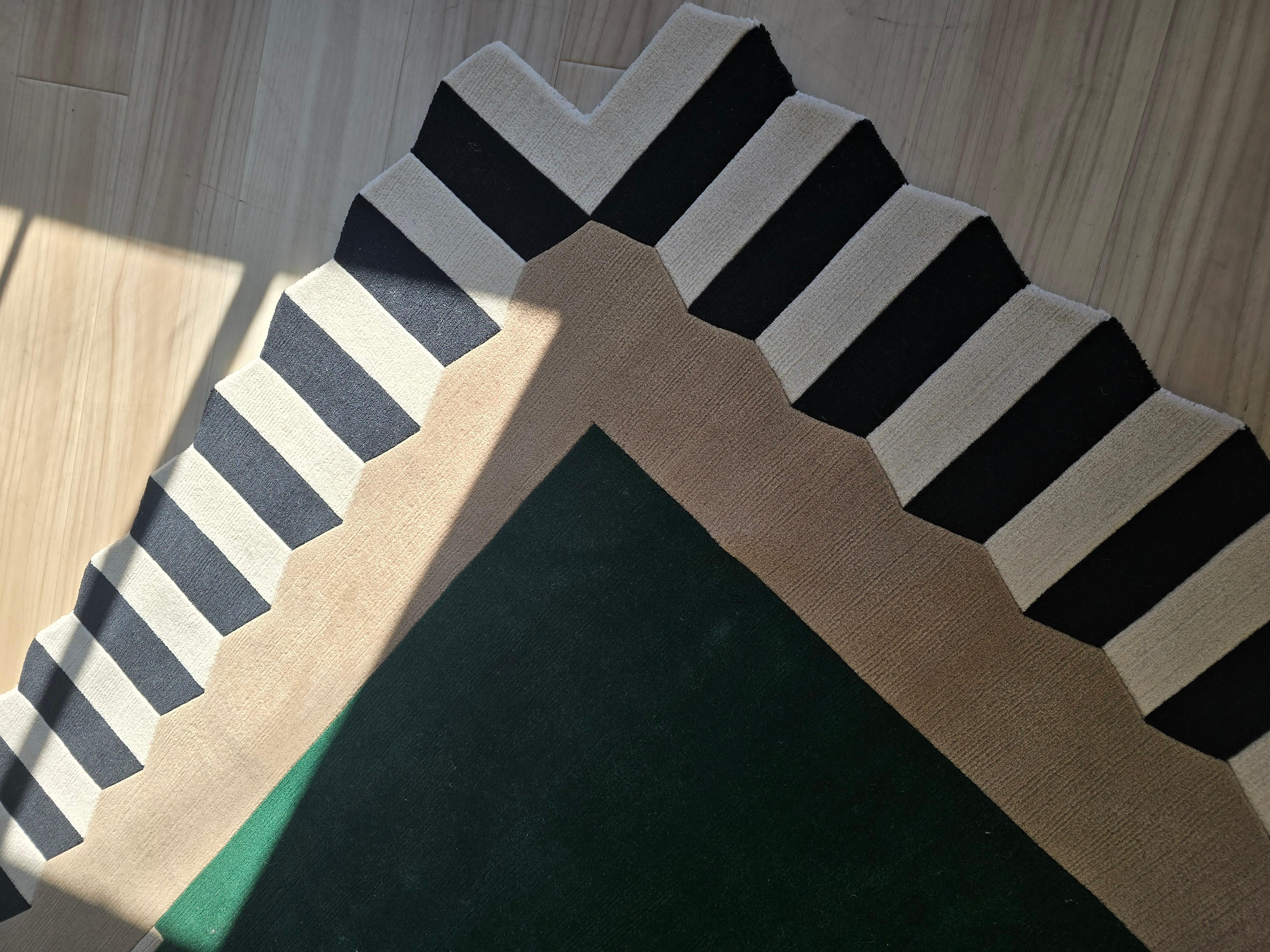 Lana Dentelle Hexagon di Claude Cartier Studio A da cc-tapis in vendita