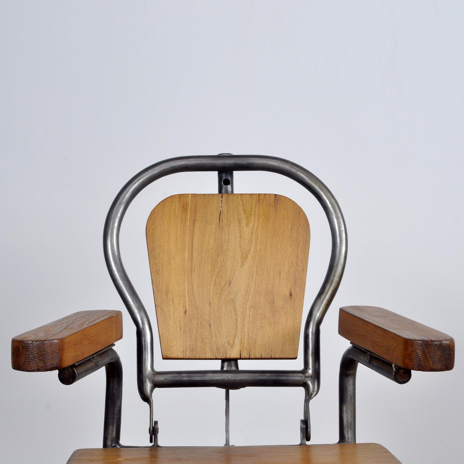 Dentist Chair by C. Ash and Sons, circa 1900 3