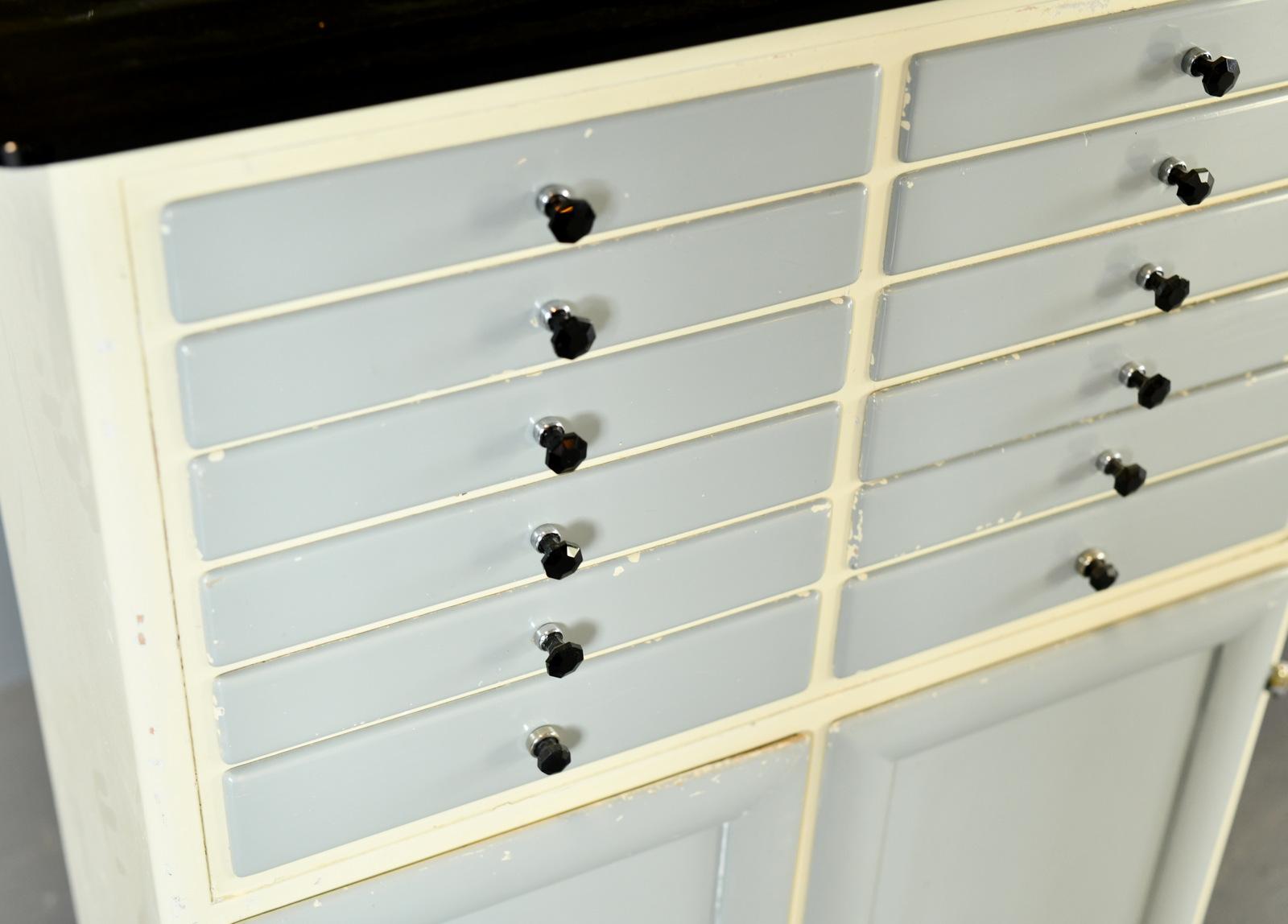 Dentists Drawer Cabinet Circa 1930s In Good Condition For Sale In Gloucester, GB