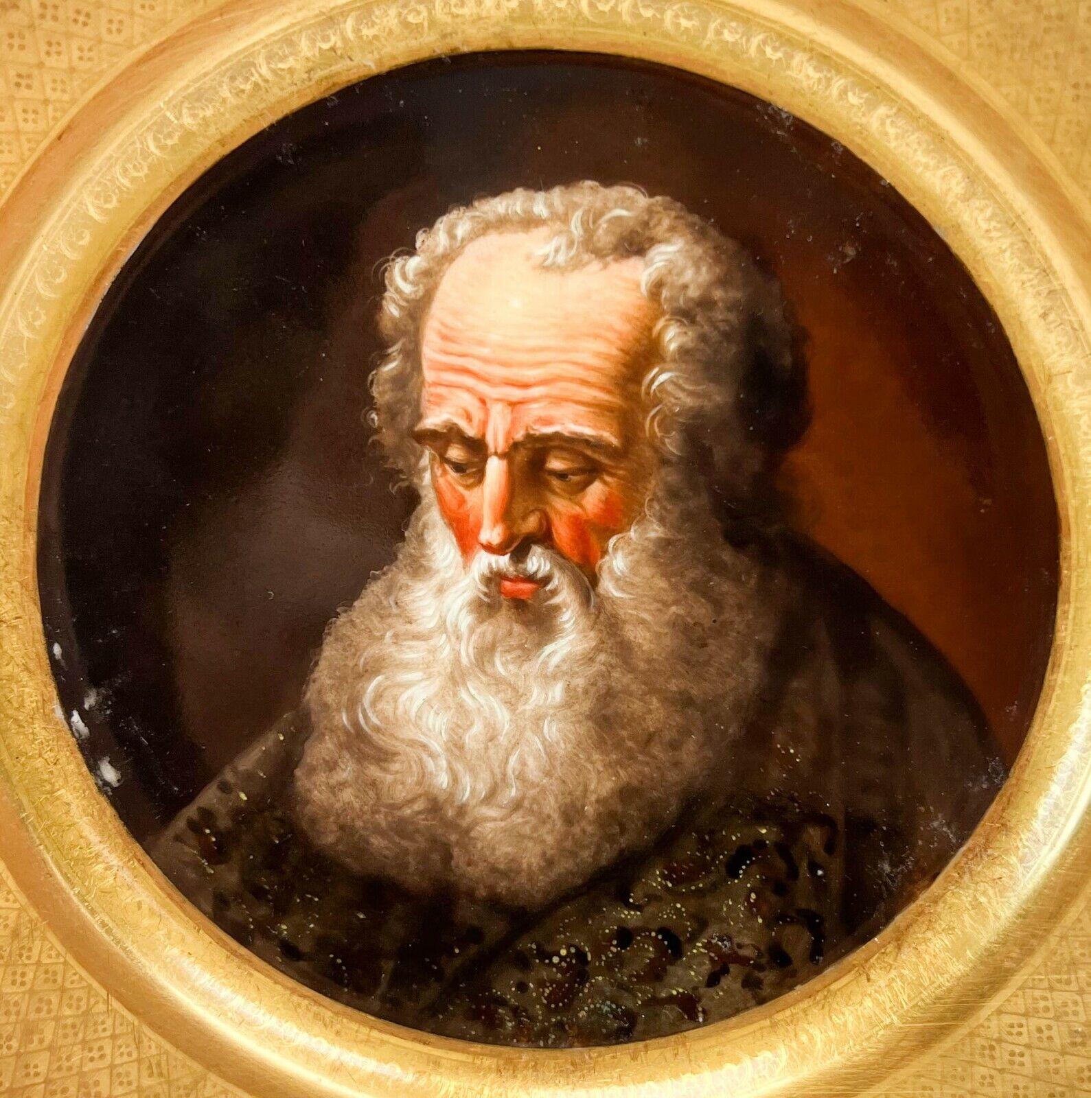 Denuelle France plaque de cabinet portrait en porcelaine peinte à la main Galileo c. 1820

Un fond doré sur le bord, ciselé de têtes de fleurs et de treillis, un portrait finement peint de Galilée au centre. Marqué Denuelle Rue de Crussol a Paris