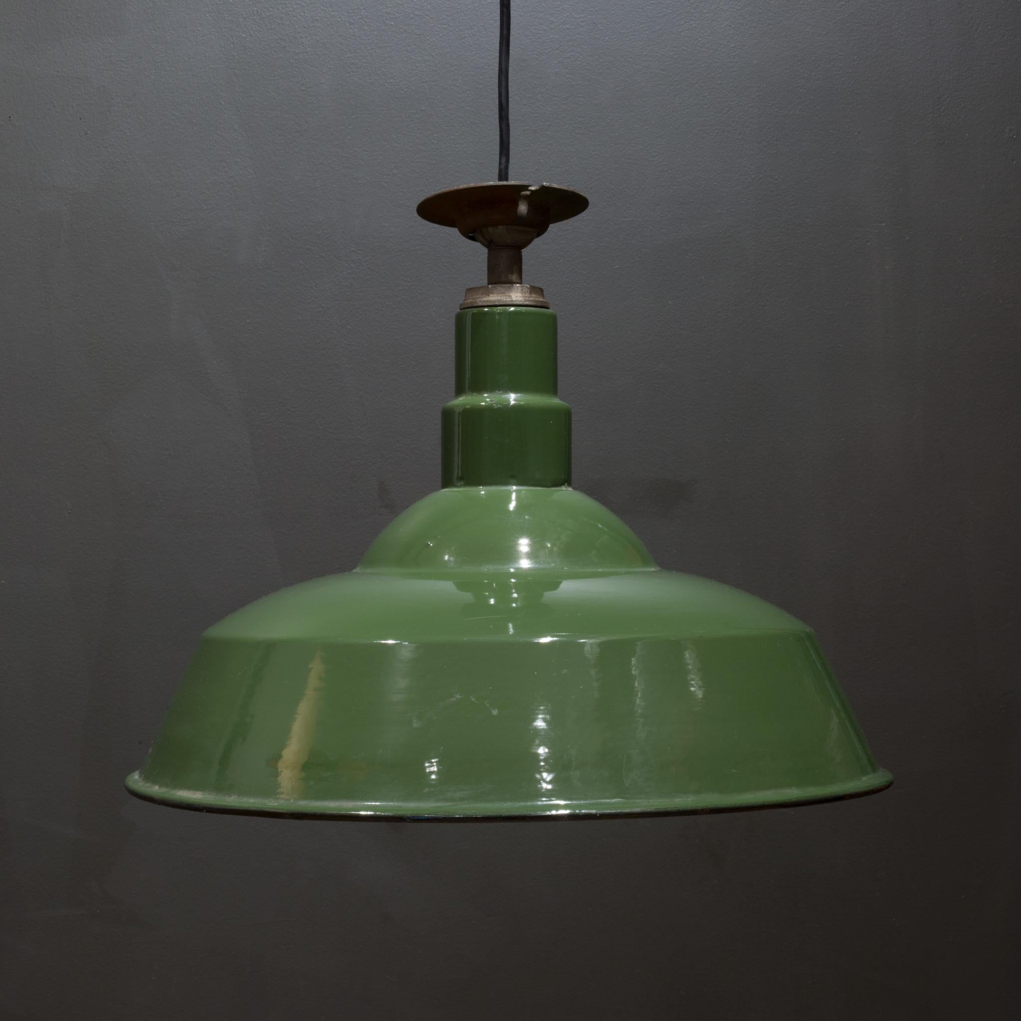 ABOUT

Original green enameled factory pendant light fixture with white porcelain interior.

 CREATOR Benjamin Electric Mfg., Chicago.
 DATE OF MANUFACTURE c.1930.
 MATERIALS AND TECHNIQUES Porcelain, Enamel, Metal.
 CONDITION Good. Wear