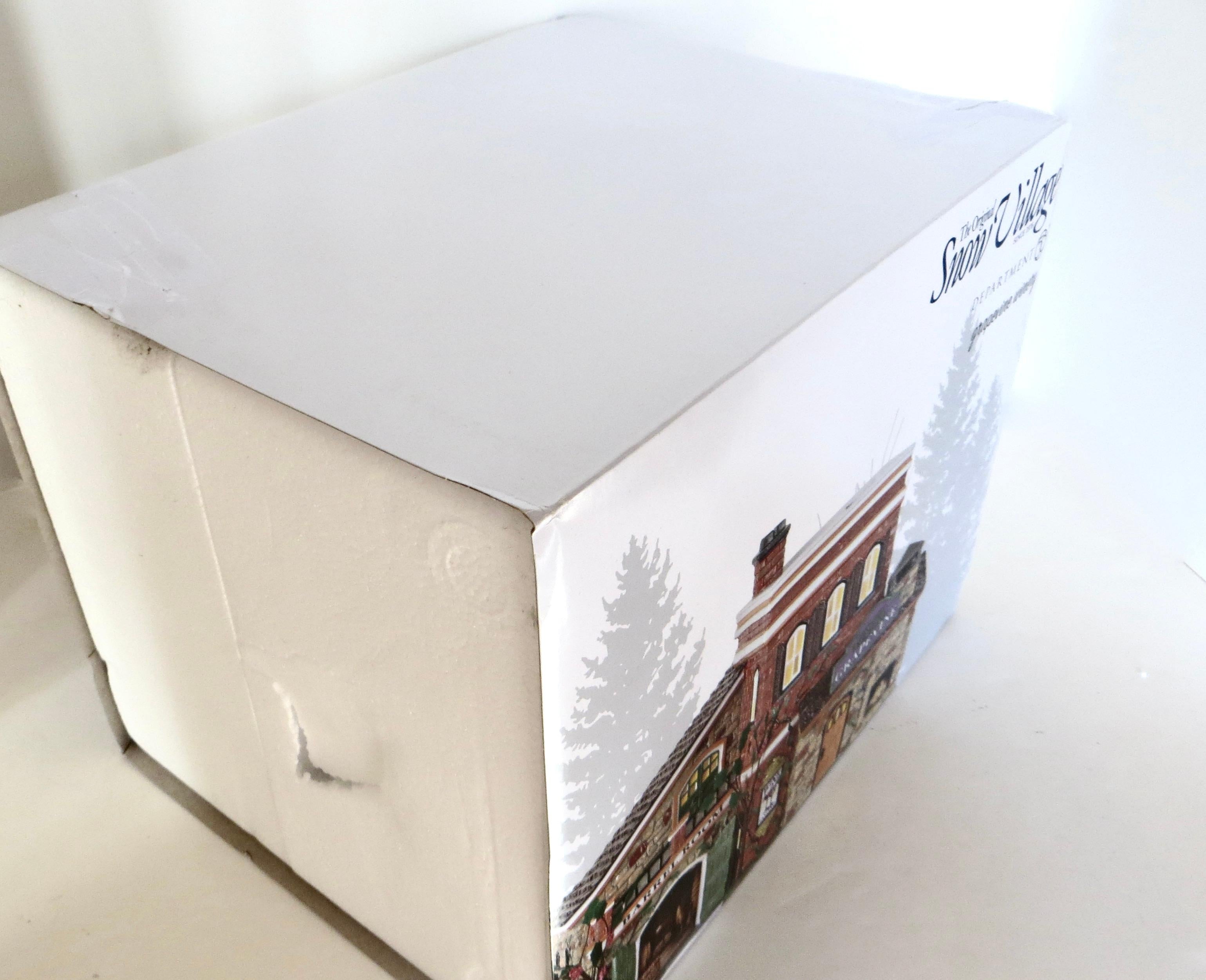 Dept.56 Bodega Grapevine Edificio de cerámica de la serie original Snow Village en venta 4