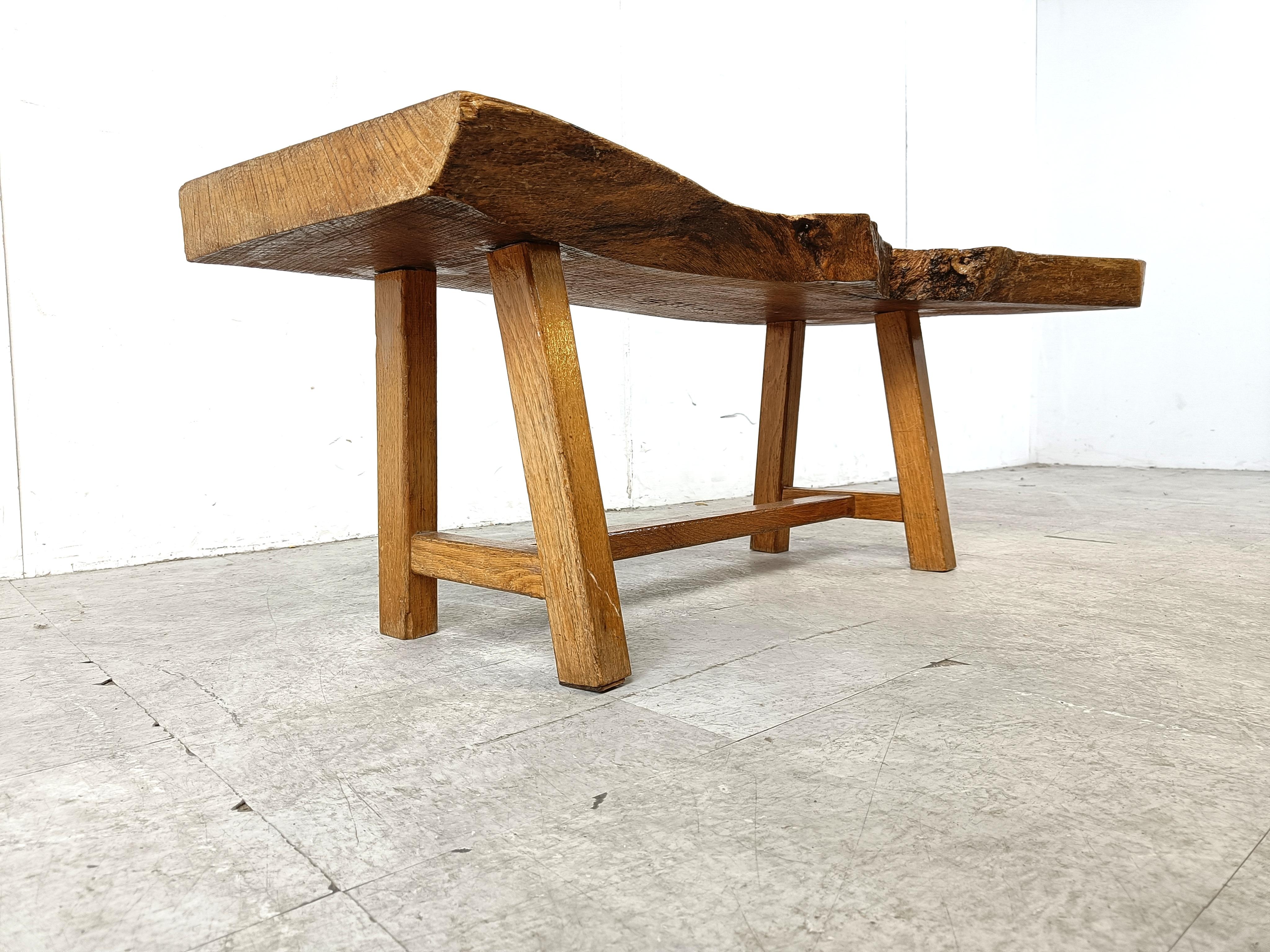 Vintage wabi sabi solid wooden coffee table.

Beautiful natural table top.

1960s - Belgium

Dimensions:
Height: 46cm
Width: 116cm
Depth: 55cm

Ref.: 545256