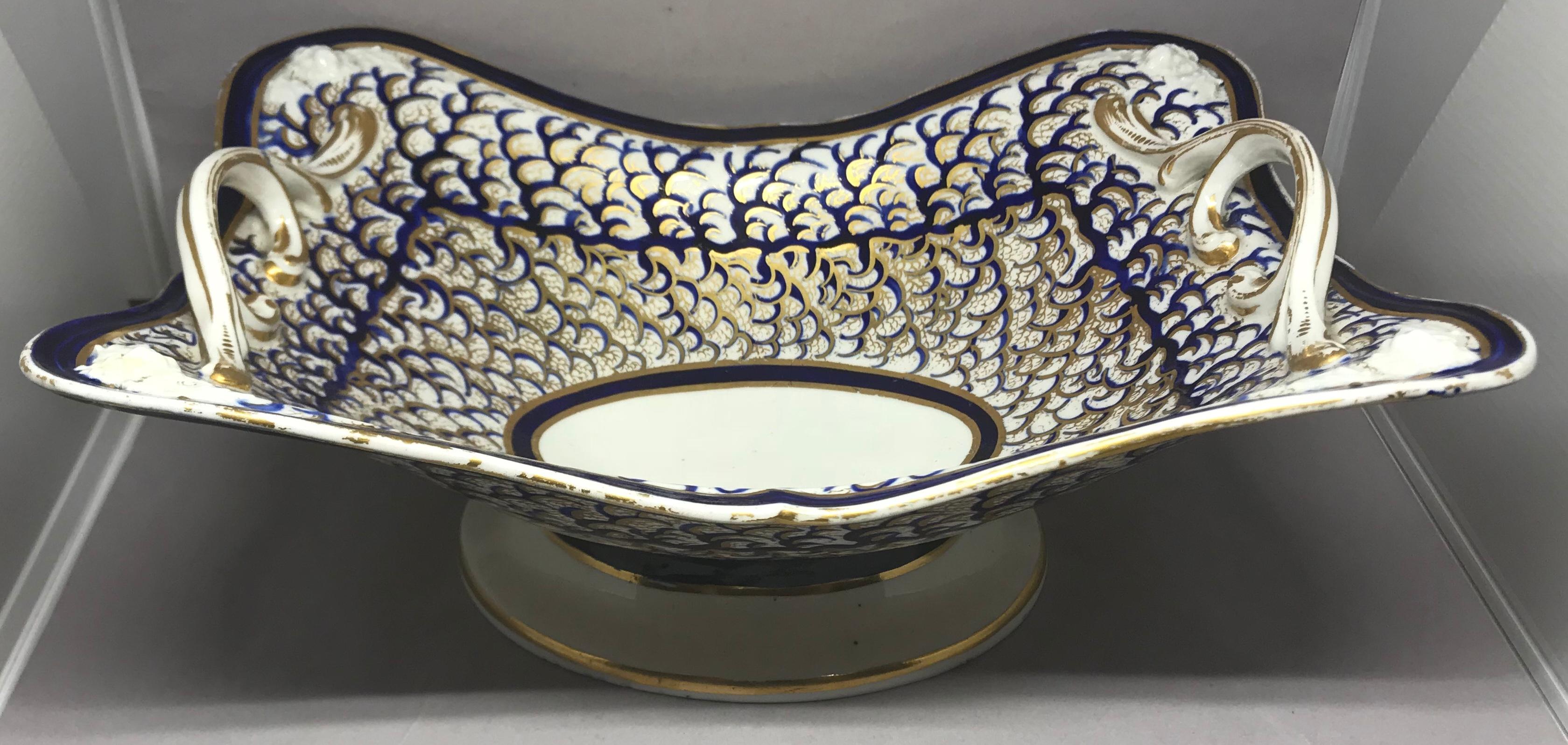 Derby Blue and Gold Porcelain Serving Piece In Good Condition For Sale In New York, NY