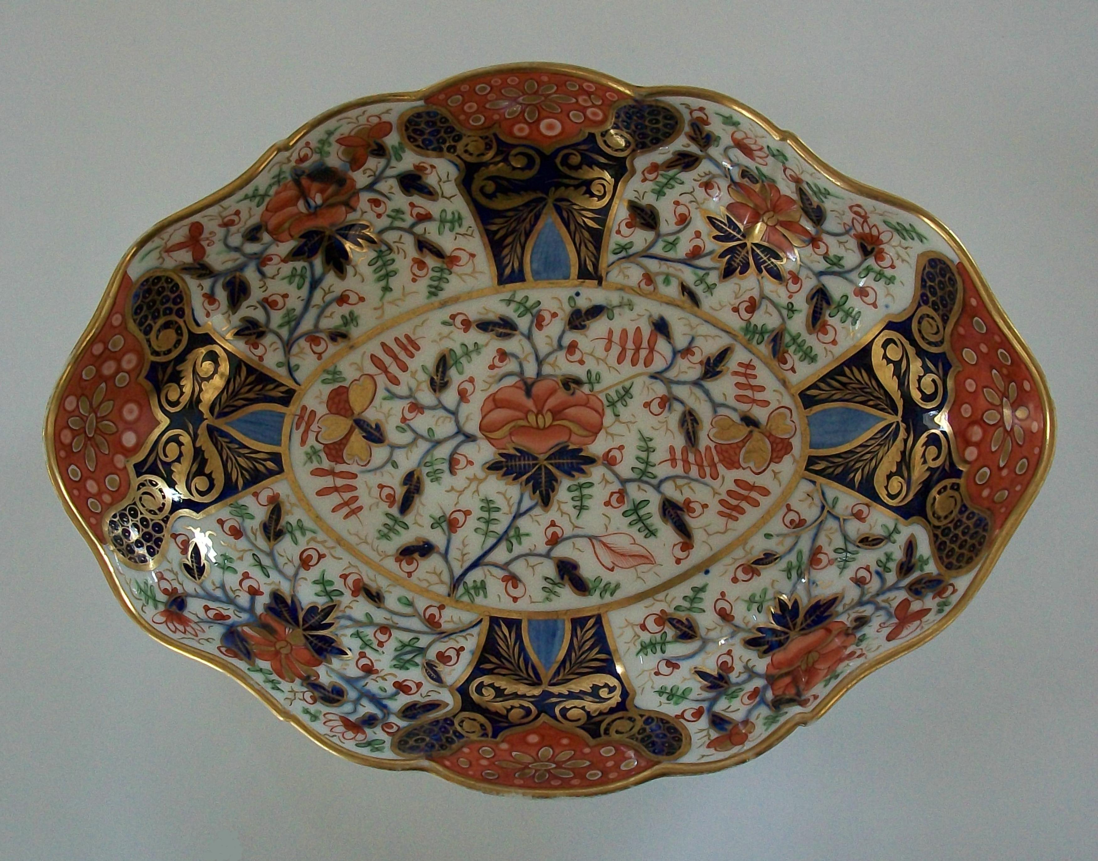 Derby Duesbury Imari Porcelain Dessert Service - 18 Pieces - U.K. - Circa 1825 For Sale 4