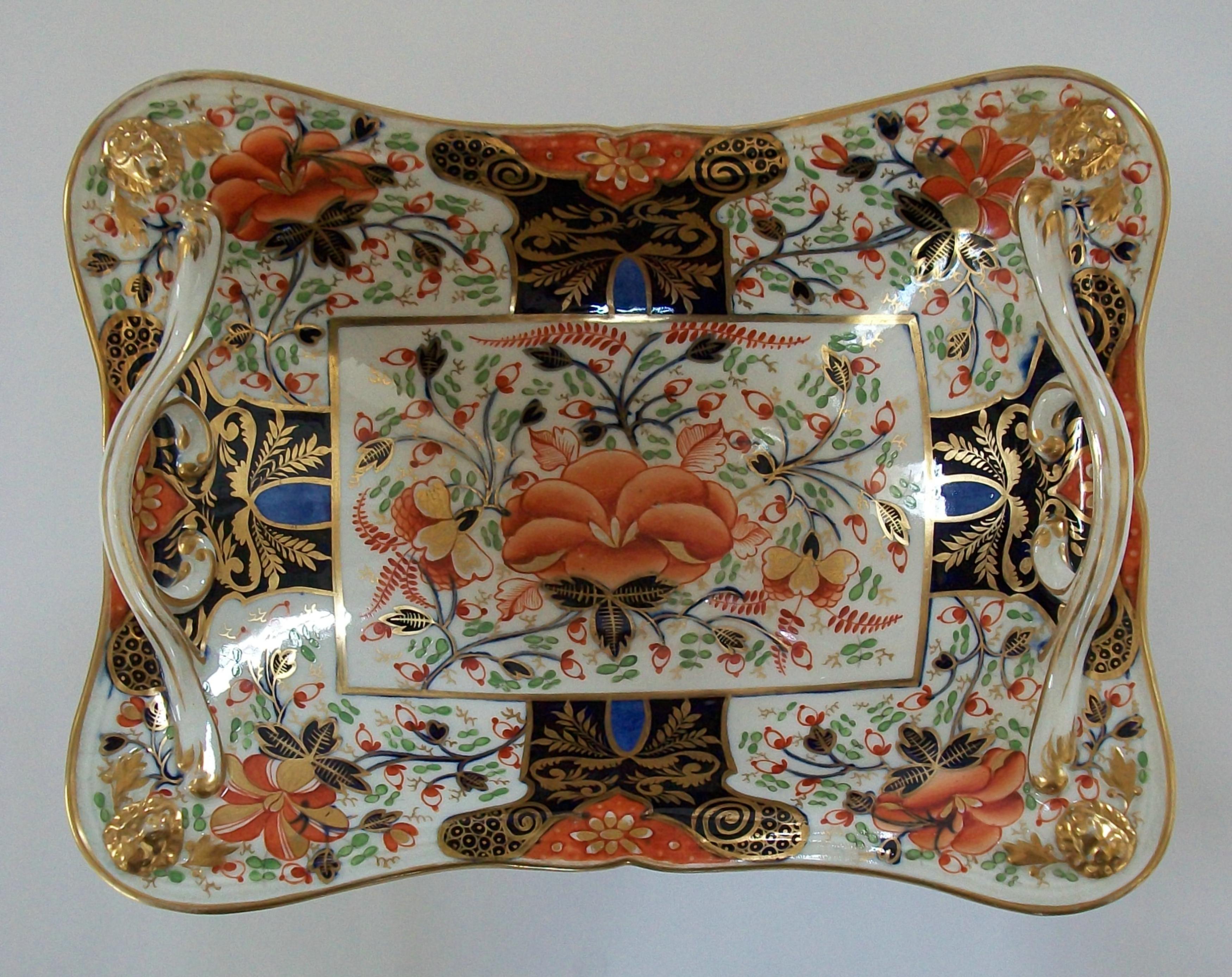 Georgian Derby Duesbury Imari Porcelain Dessert Service - 18 Pieces - U.K. - Circa 1825 For Sale