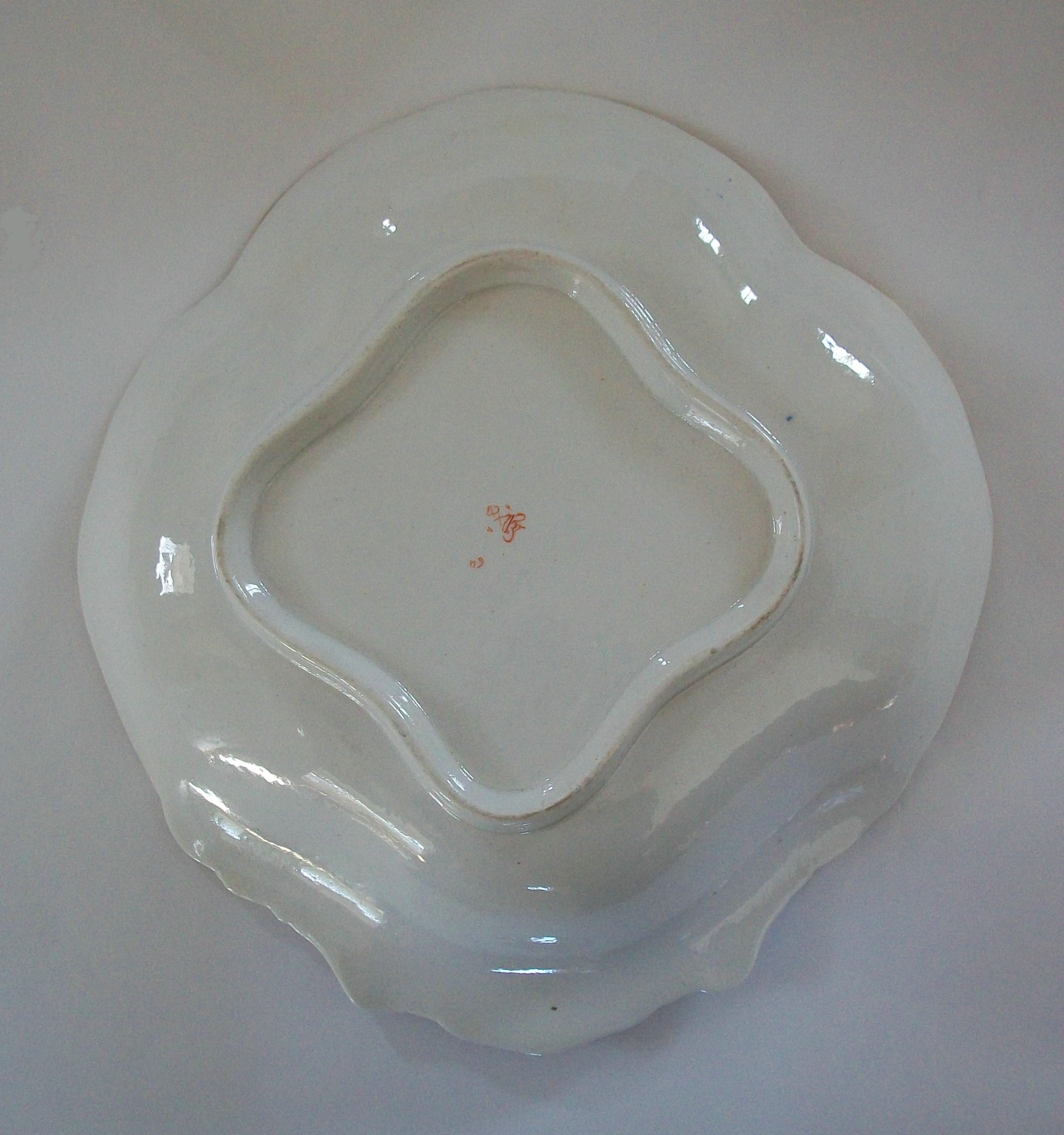 Derby Duesbury Imari Porcelain Dessert Service - 18 Pieces - U.K. - Circa 1825 In Good Condition For Sale In Chatham, ON