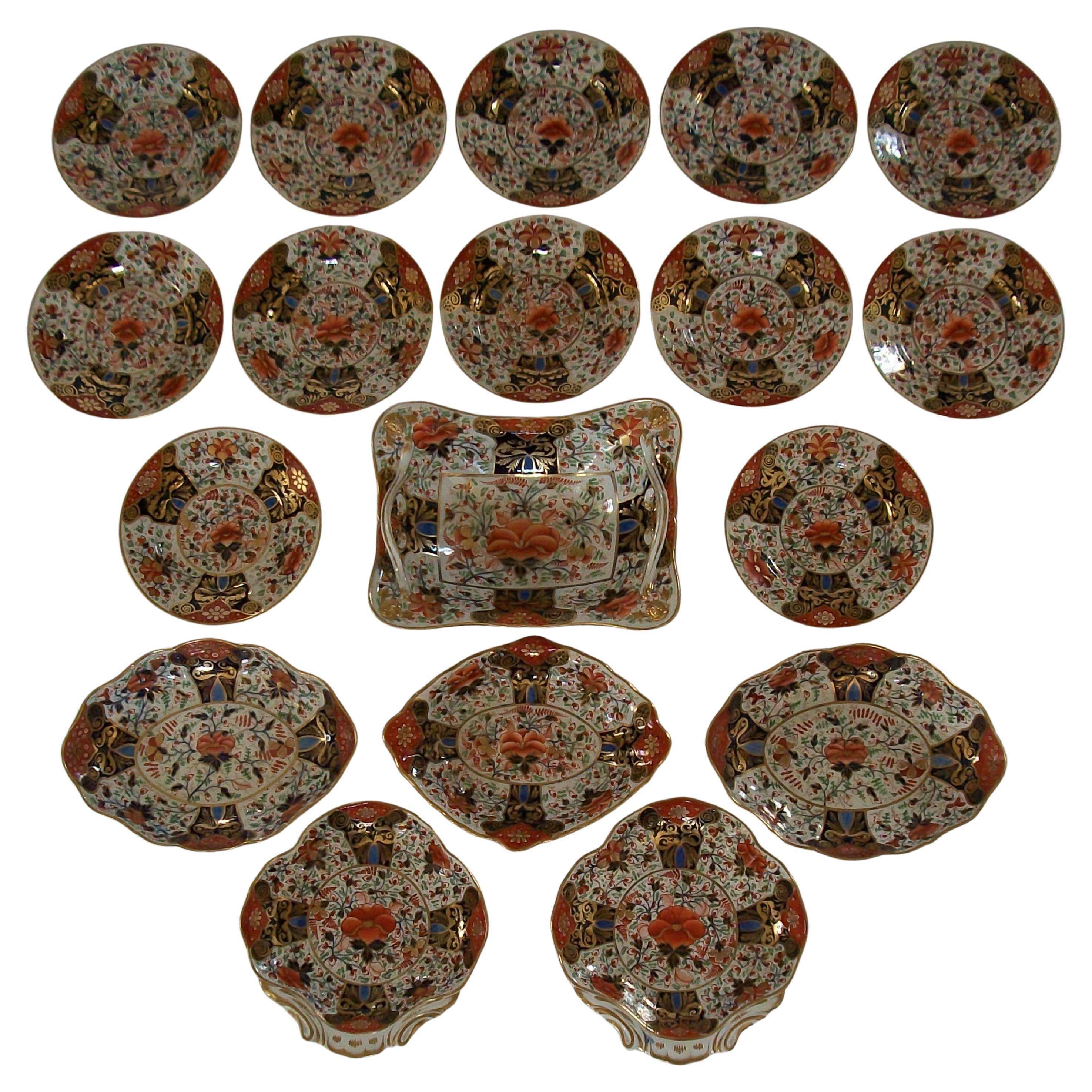 Derby Duesbury Imari Porcelain Dessert Service - 18 Pieces - U.K. - Circa 1825 For Sale