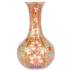 Spätgeorgianische Porzellanvase in Flaschenform mit Blumenmuster von Derby  