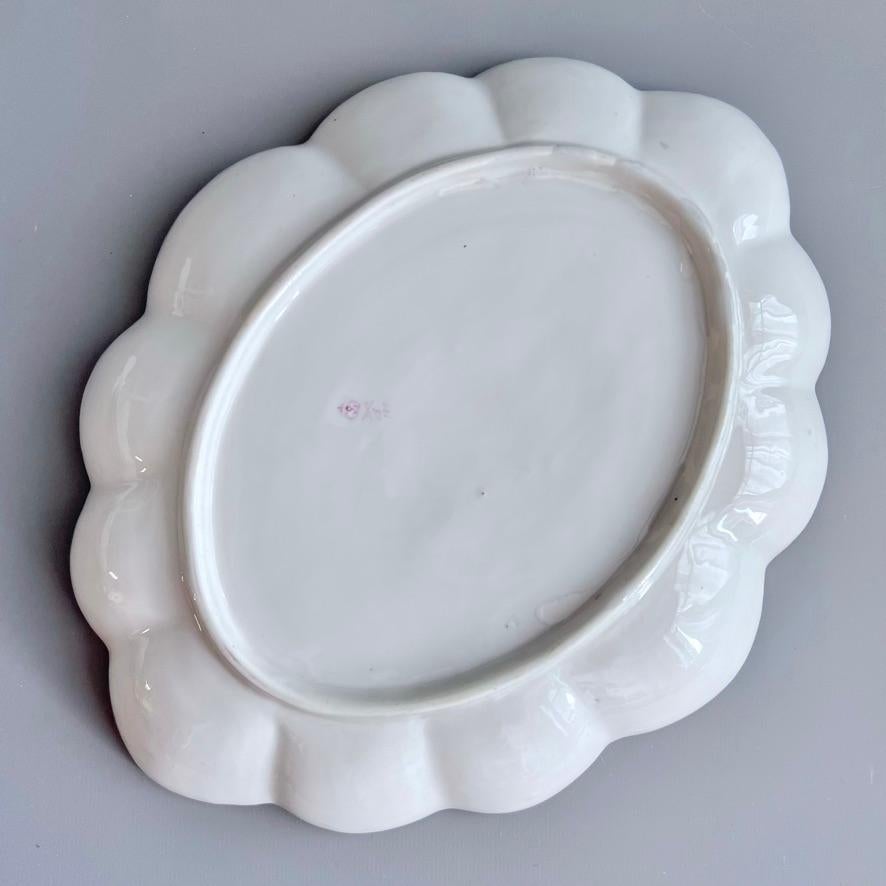Plato lobulado Derby, servicio Camden, William Billingsley Rosas sobre fondo verde, 1795 (1) en venta 6