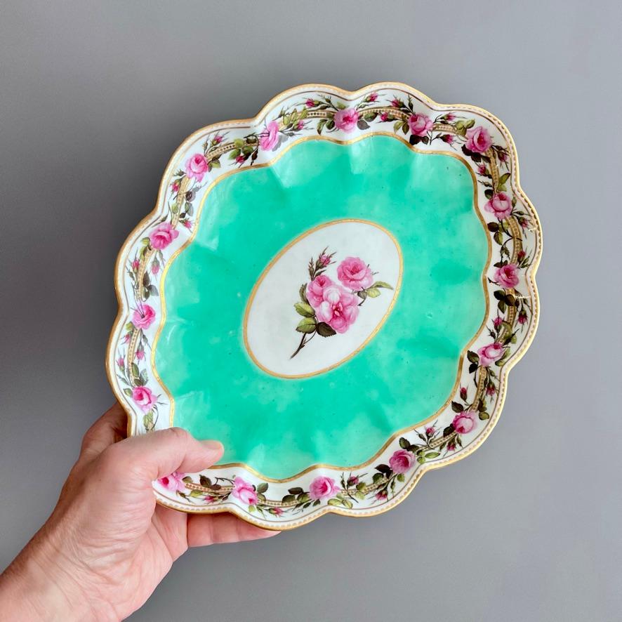Plato lobulado Derby, servicio Camden, William Billingsley Rosas sobre fondo verde, 1795 (1) Jorge III en venta