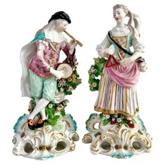 Paire de figurines en porcelaine du Derby, « Musiciens irlandais », Rococo, vers 1765