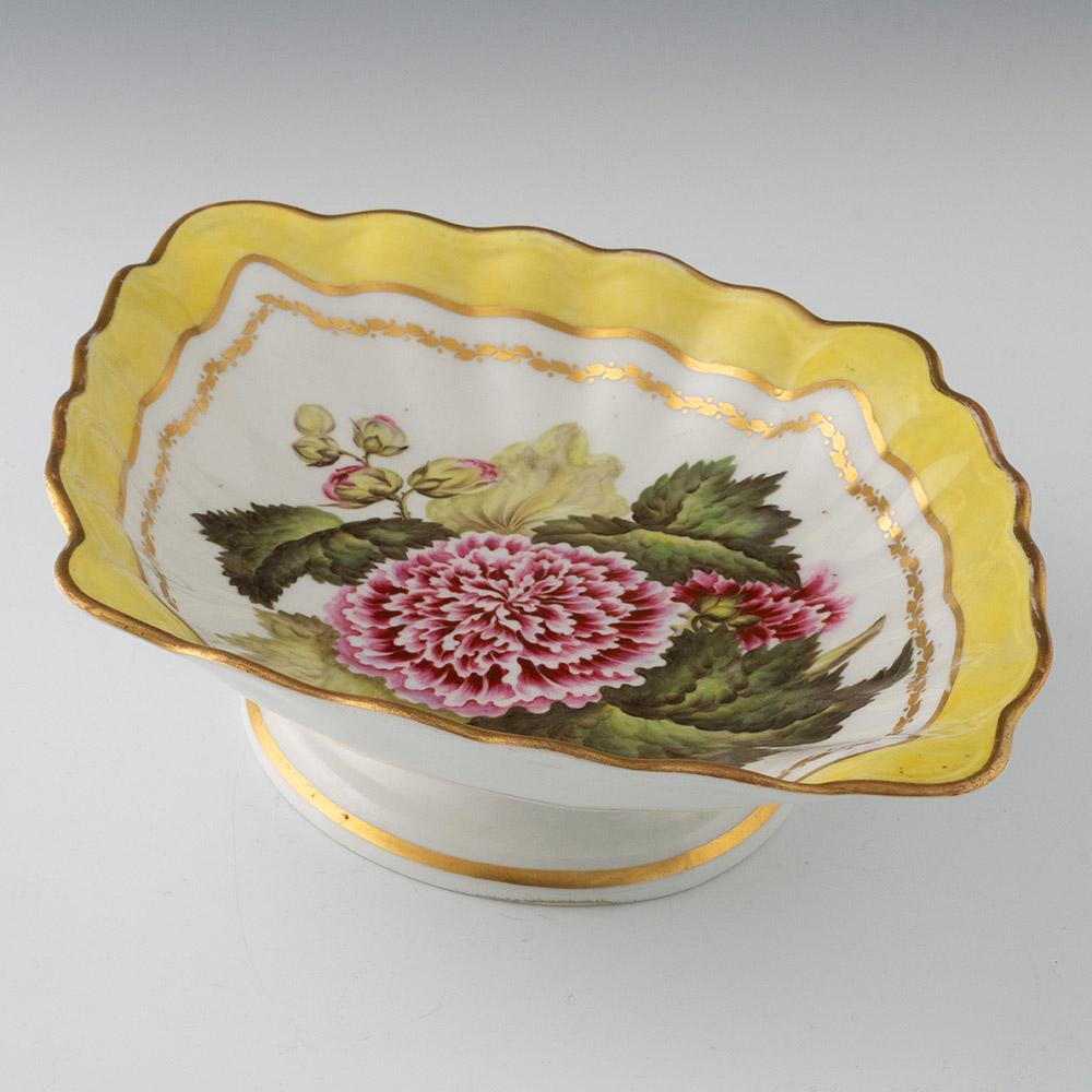Derby Porcelain Botanical Comport Pattern 216 c1795 In Good Condition For Sale In Tunbridge Wells, GB