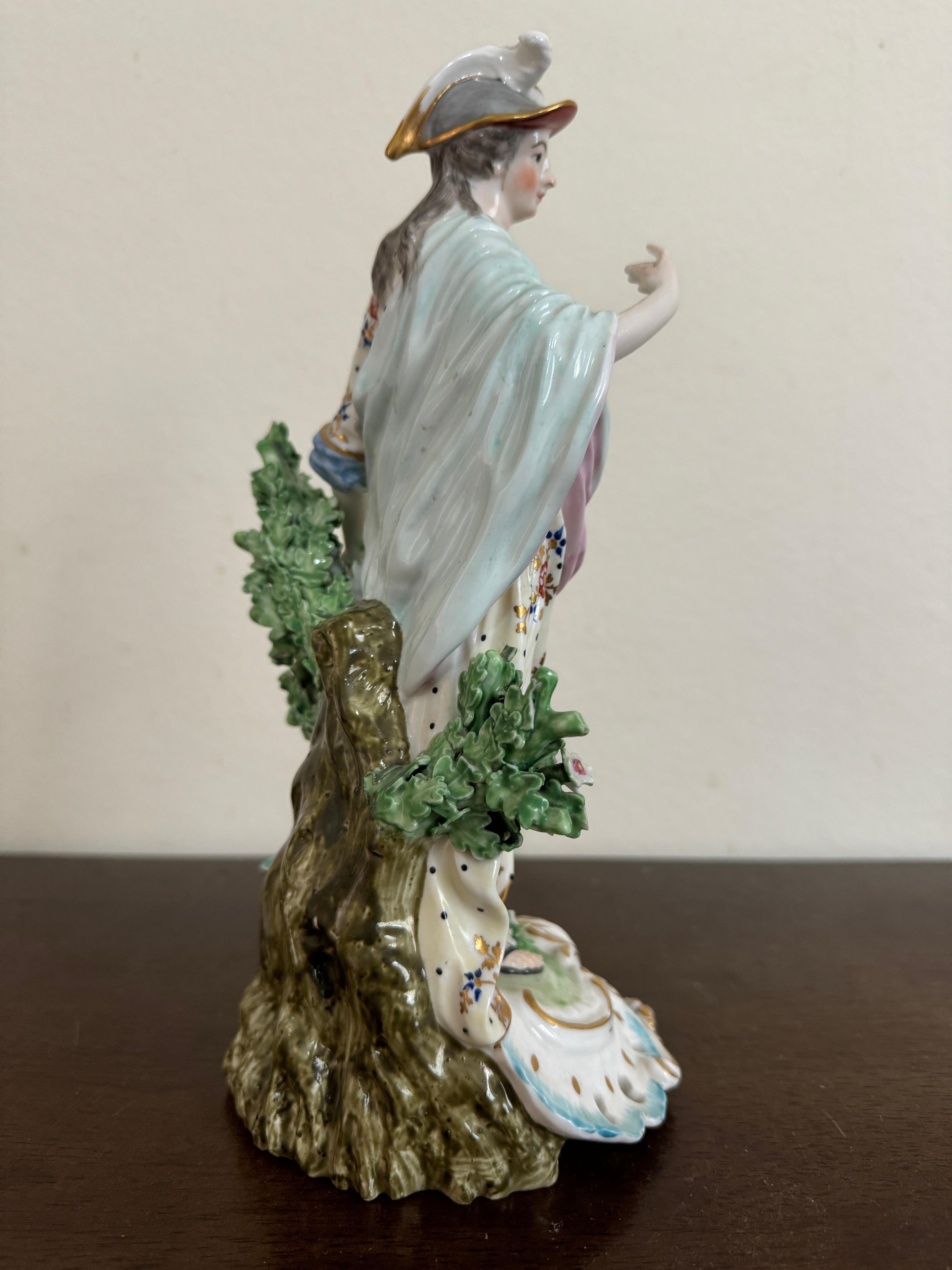 Figura di Minerva in porcellana Derby, 1780 circa In condizioni buone in vendita a Basildon, GB