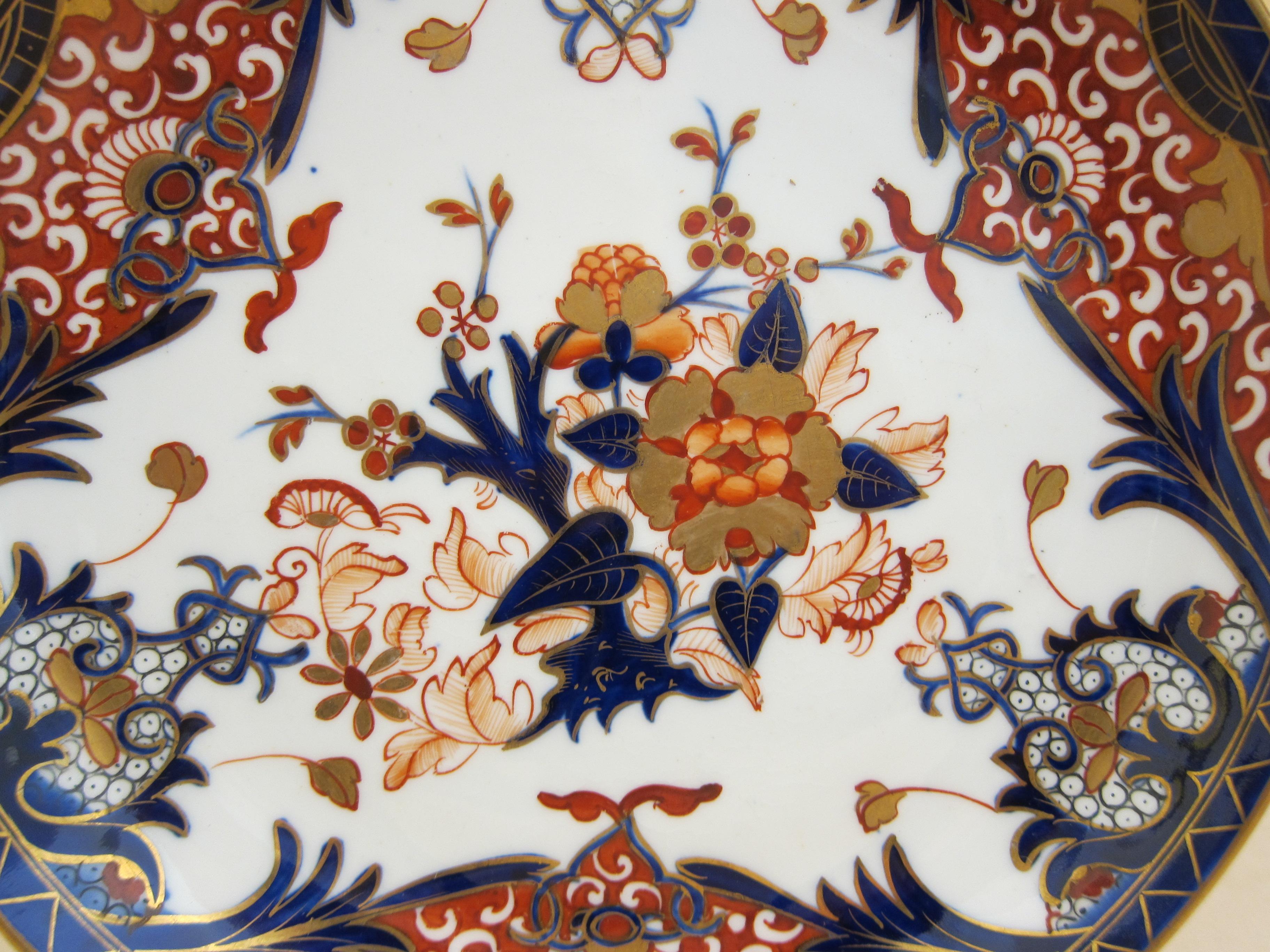 Derby Porzellan King's Pattern-Teeservice mit Kaffeedosen (Frühes 19. Jahrhundert) im Angebot