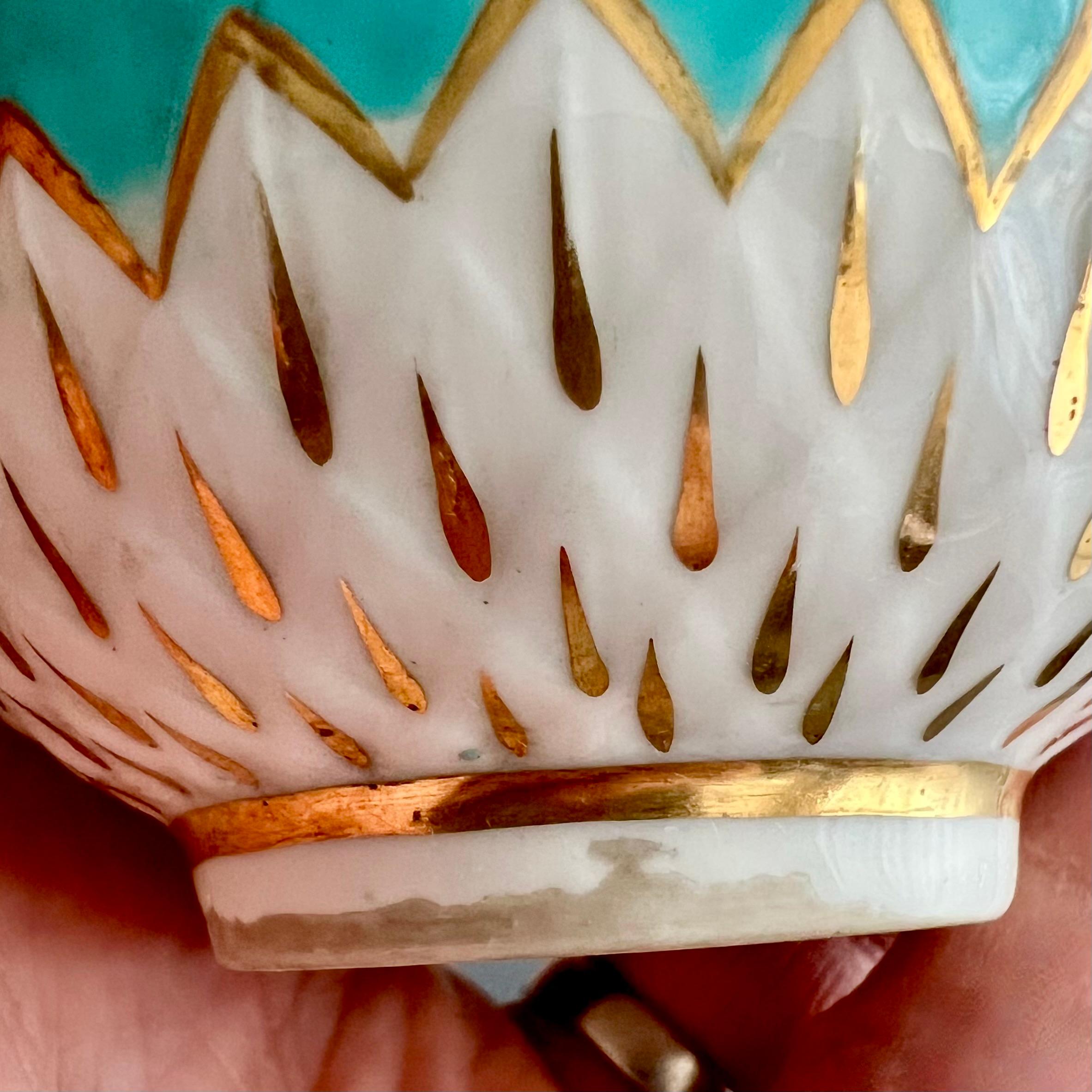 Tazón de té de porcelana Derby, motivo alcachofa en turquesa, georgiano ca 1785 (4) en venta 5