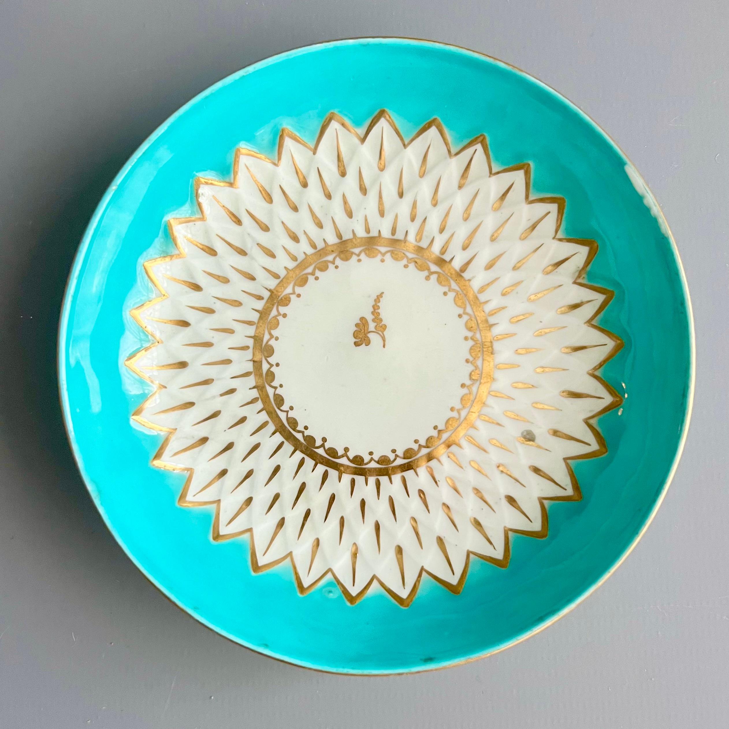 Tazón de té de porcelana Derby, motivo alcachofa en turquesa, georgiano ca 1785 (4) Pintado a mano en venta