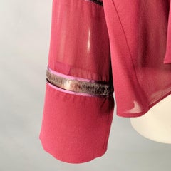 DEREK LAM - Chemisier en soie bordeaux à col en V et superpositions, taille 8
