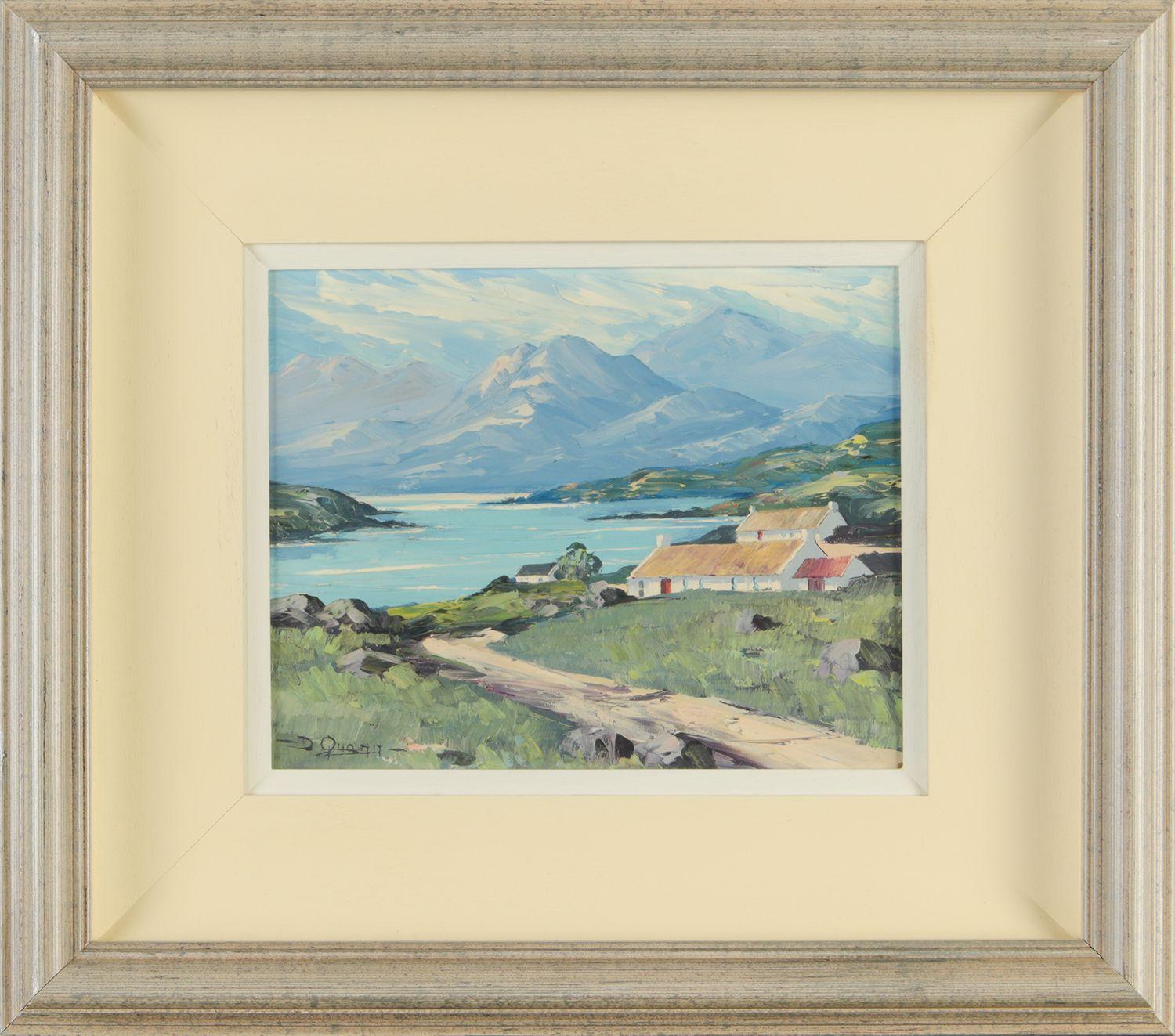 Kleines Öl von Cottages neben einem See in den Bergen an der Antrim-Küste in Irland, von dem zeitgenössischen Künstler Derek Quann

Kunst misst 10 x 8 Zoll
Rahmen misst 17,5 x 15,5 Zoll

Dieses charmante Landschaftsgemälde von Derek Quann fängt die