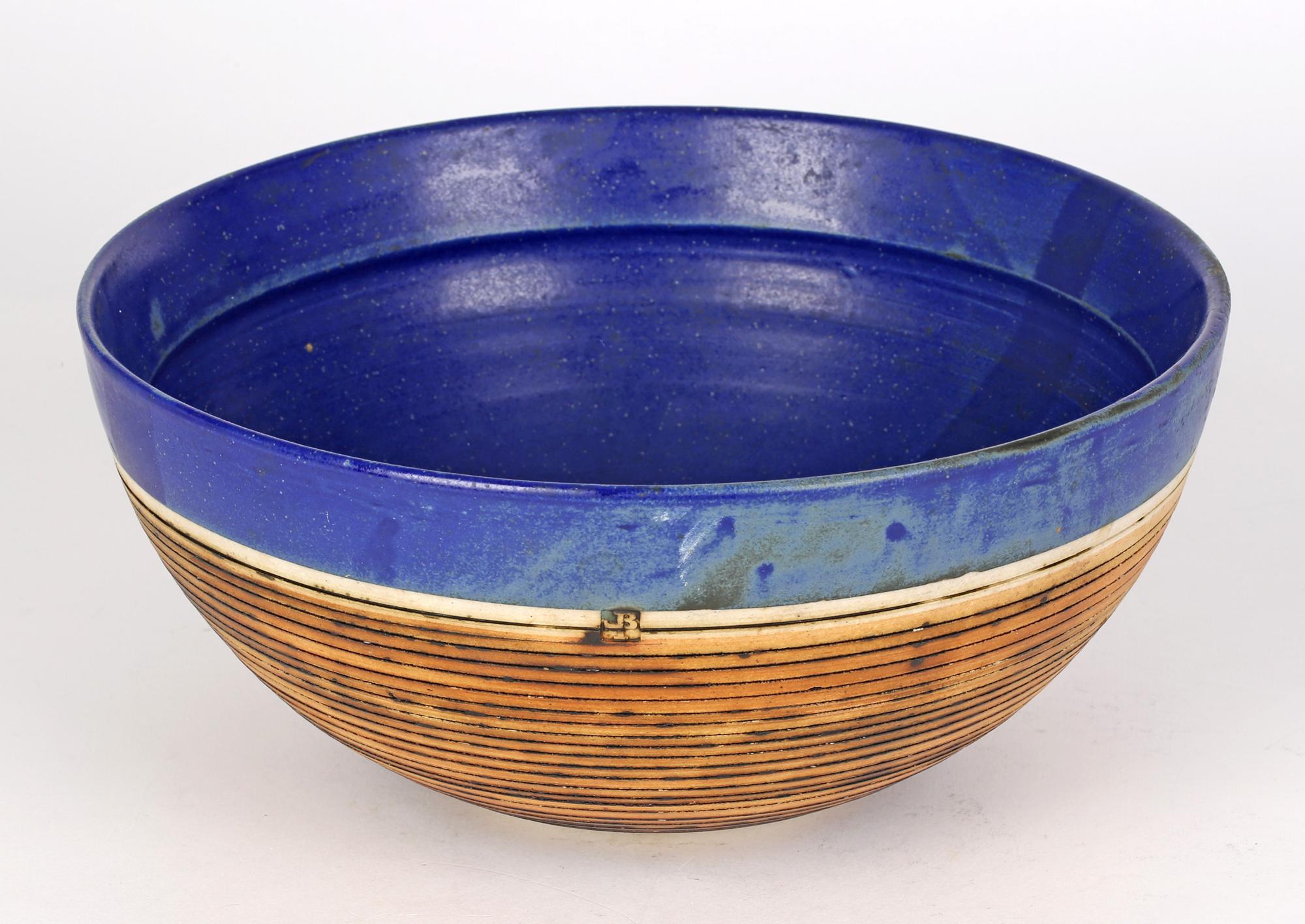 Derek Smith Blackfriars Linear Pattern Blue Glazed Studio Pottery Bowl In Good Condition In Bishop's Stortford, Hertfordshire