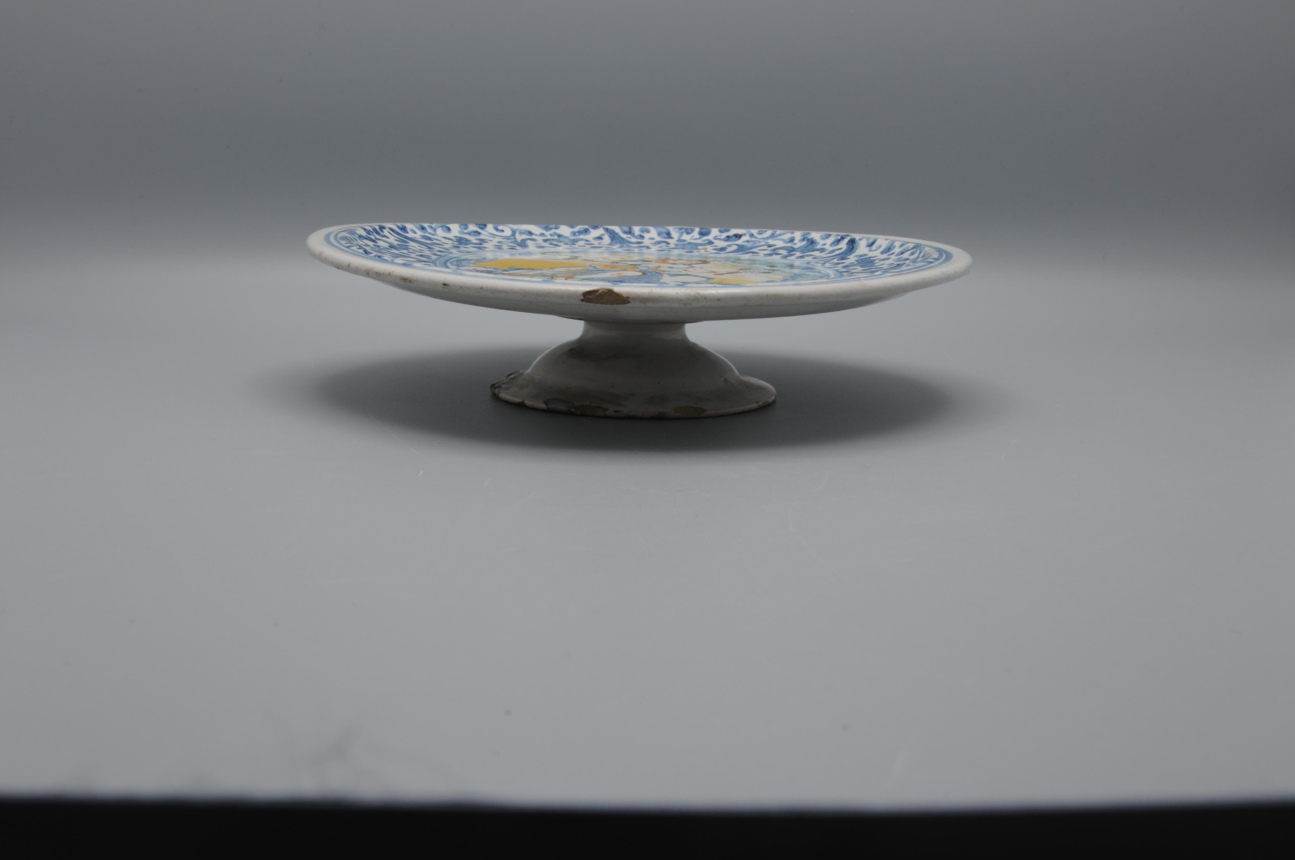 Deruta - Plato alzatina sobre peana, siglo XVIII en venta 6