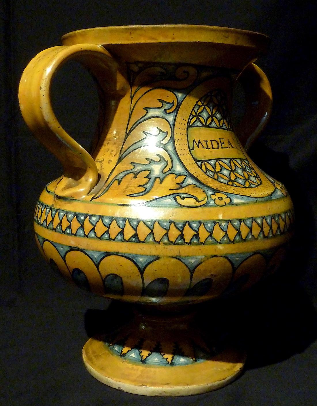 Italian Deruta Biansato Vase, First Half of the 16th Century