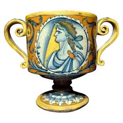 Antique Deruta Cup First Half of the 16th Century
