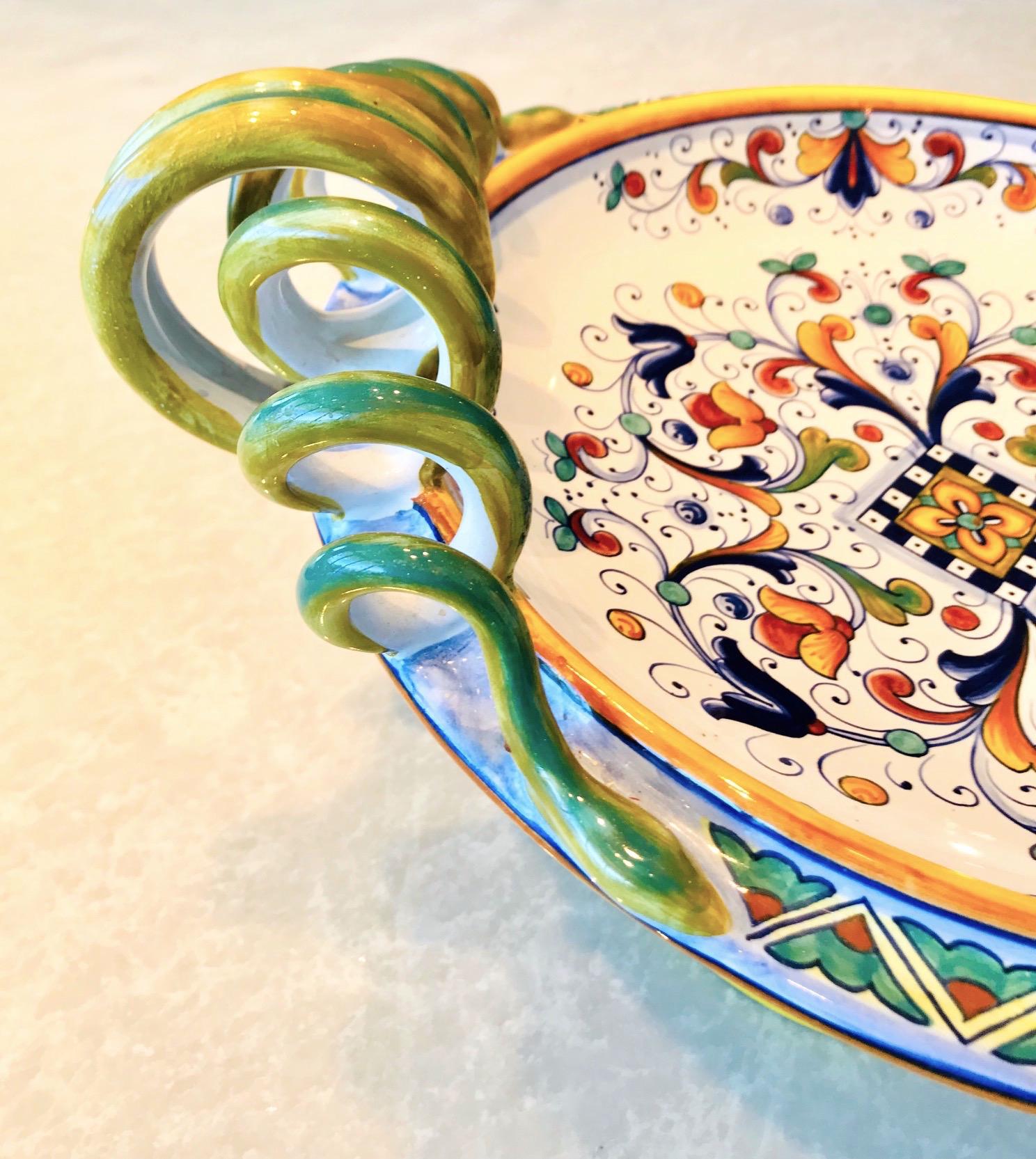 Late 20th Century Deruta Hand Painted Majolica Pedestal Bowl with Serpentines, 1980s