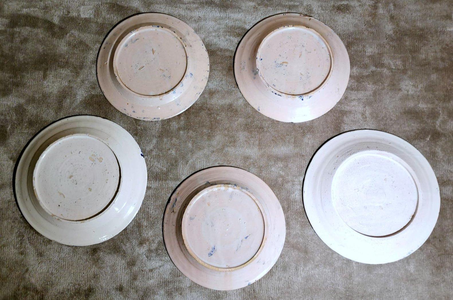 Deruta Italie - Ensemble de 5 assiettes en céramique avec décorations bleu cobalt en vente 11