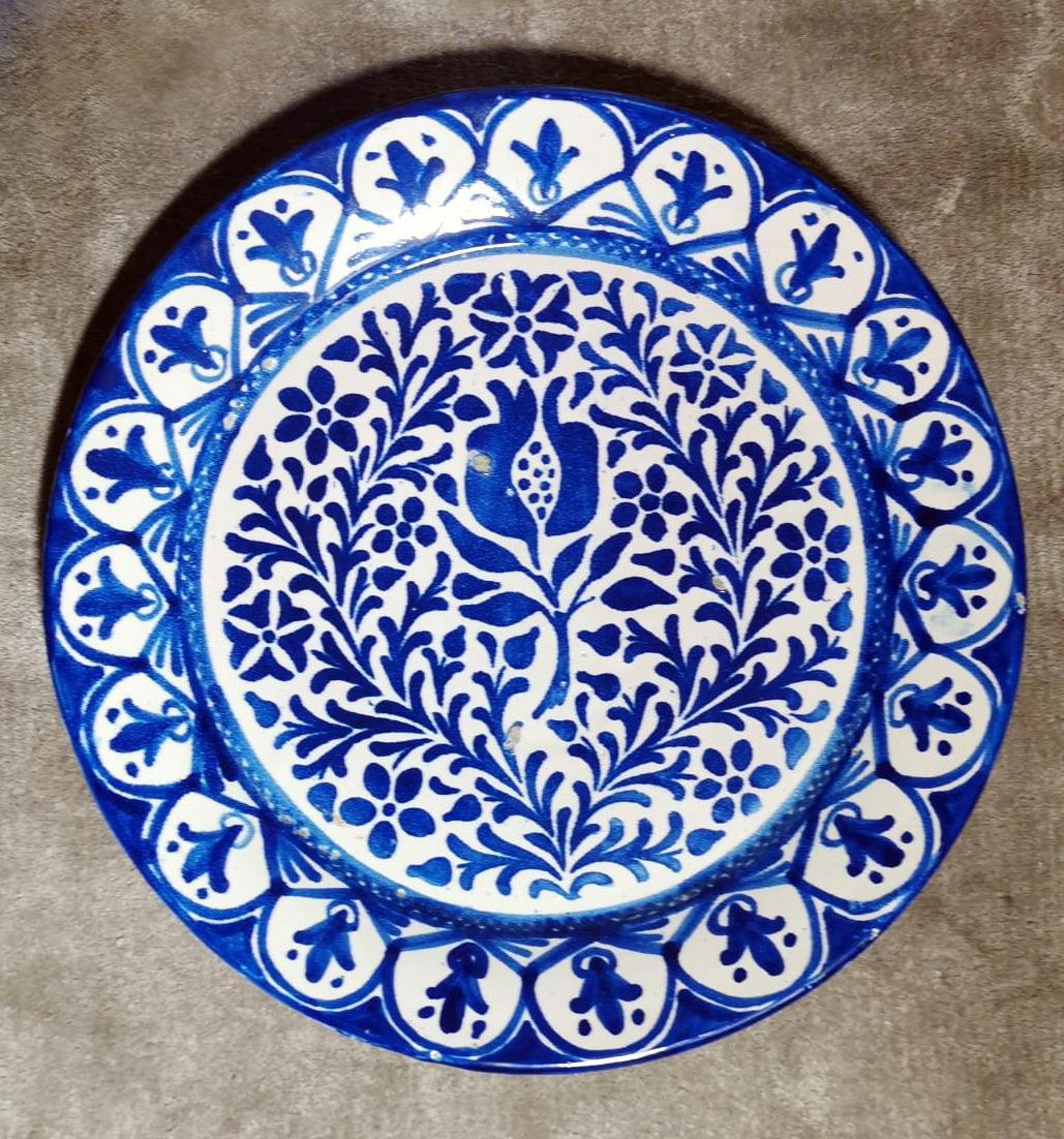 Deruta Italie - Ensemble de 5 assiettes en céramique avec décorations bleu cobalt Bon état - En vente à Prato, Tuscany