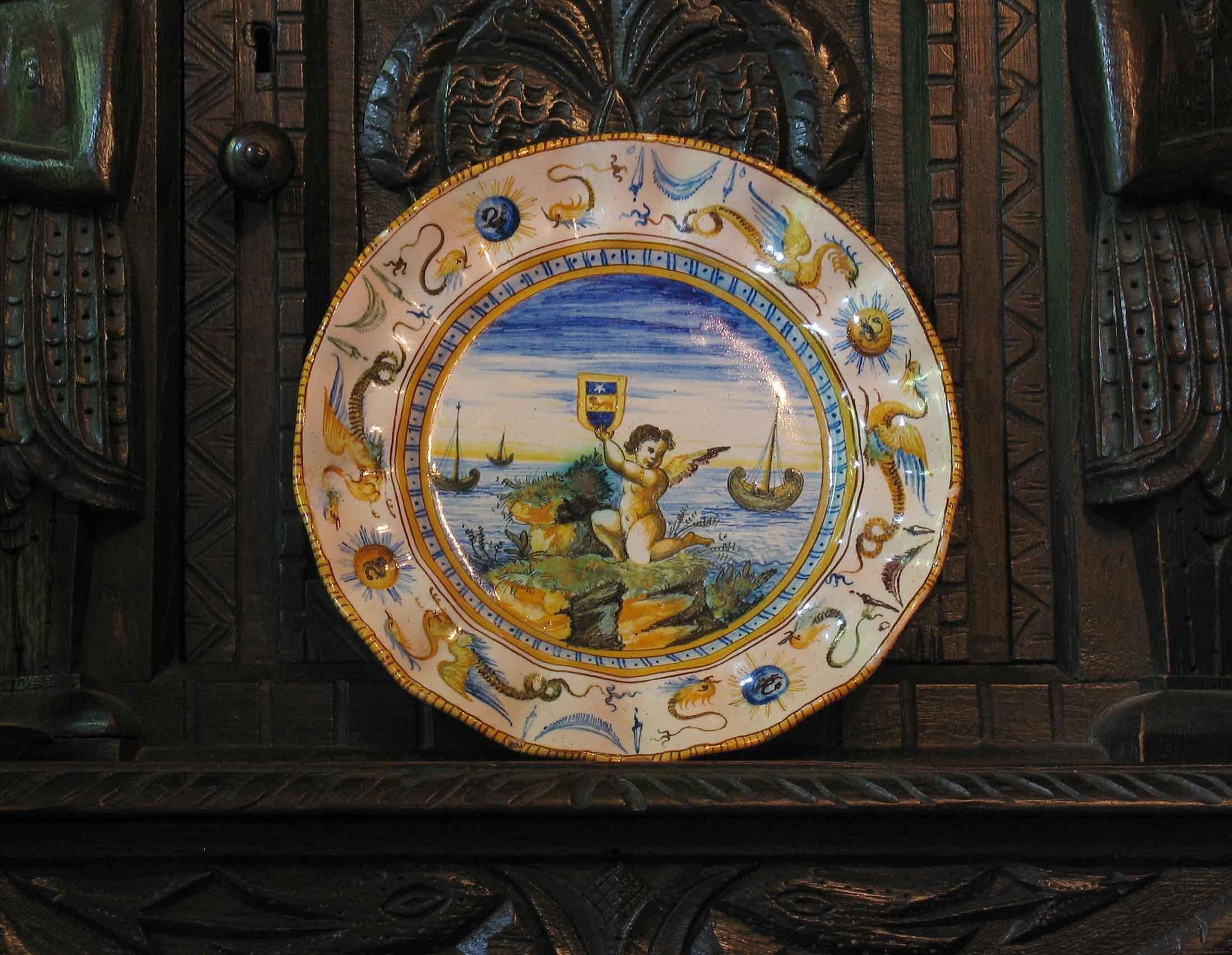 Renaissance Deruta Maiolica Moulded Plate  Probably 19th Century For Sale