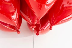 Quitarse las Persianas - escultura contemporánea, figurativa, suspendida, de acero