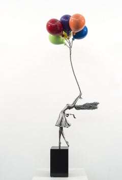 Seize The Moment - Frau, Figur, Stahl, farbenfrohe, Ballonen, Skulptur