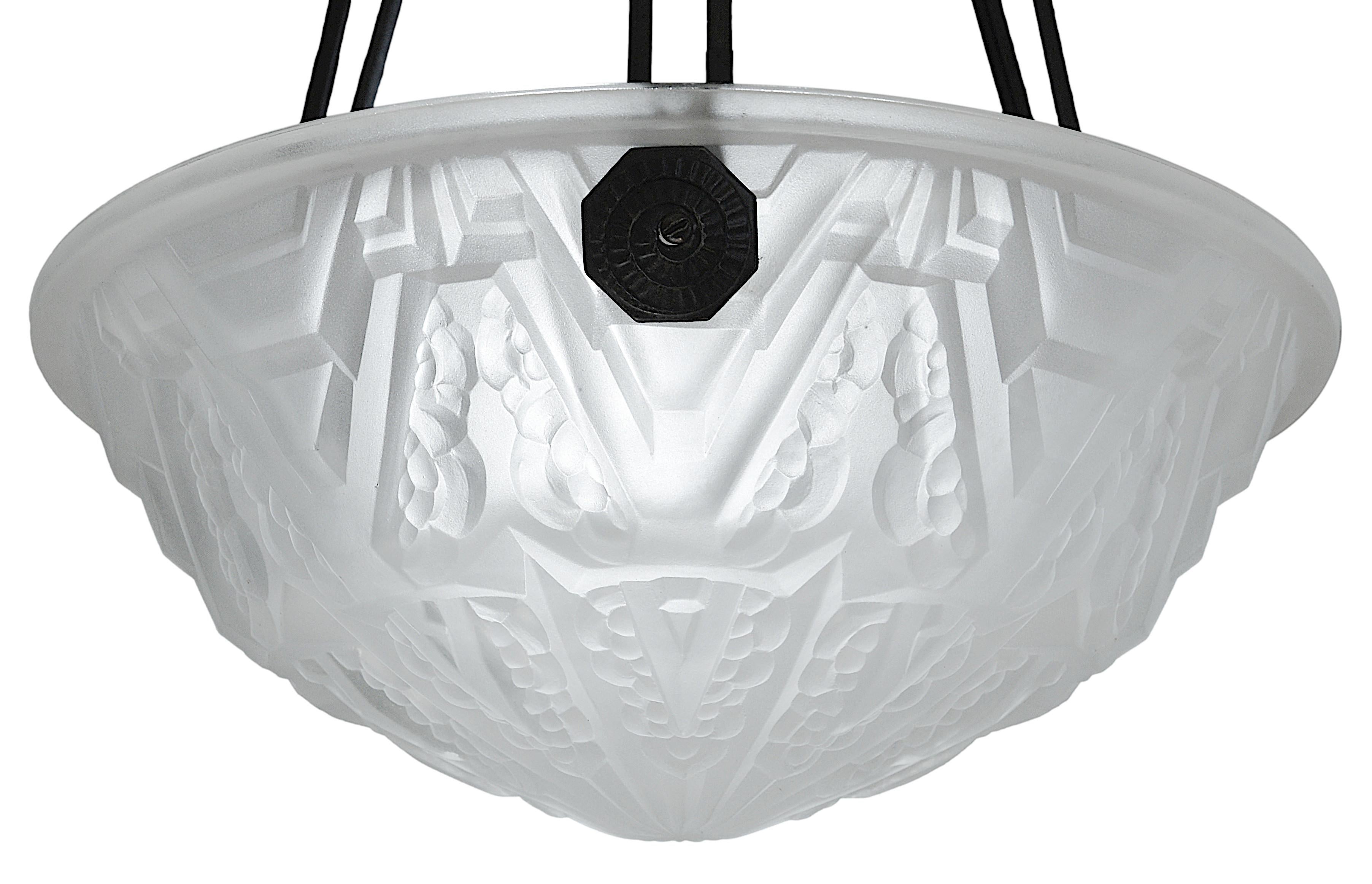 Early 20th Century Des Hanots French Art Deco Pendant Chandelier, ca.1925