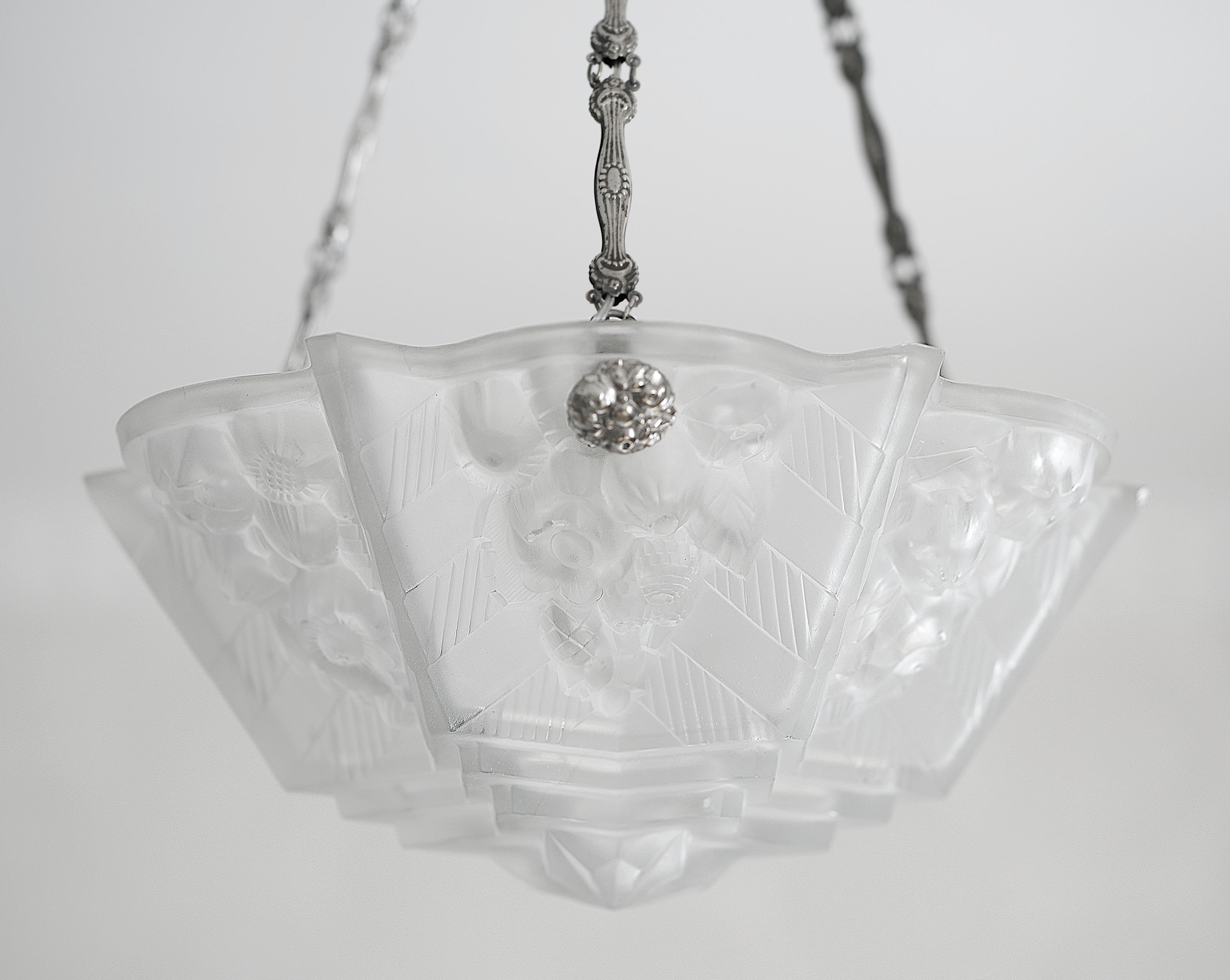 DES HANOTS French Art Deco Pendant Chandelier, 1920 verlys For Sale 4