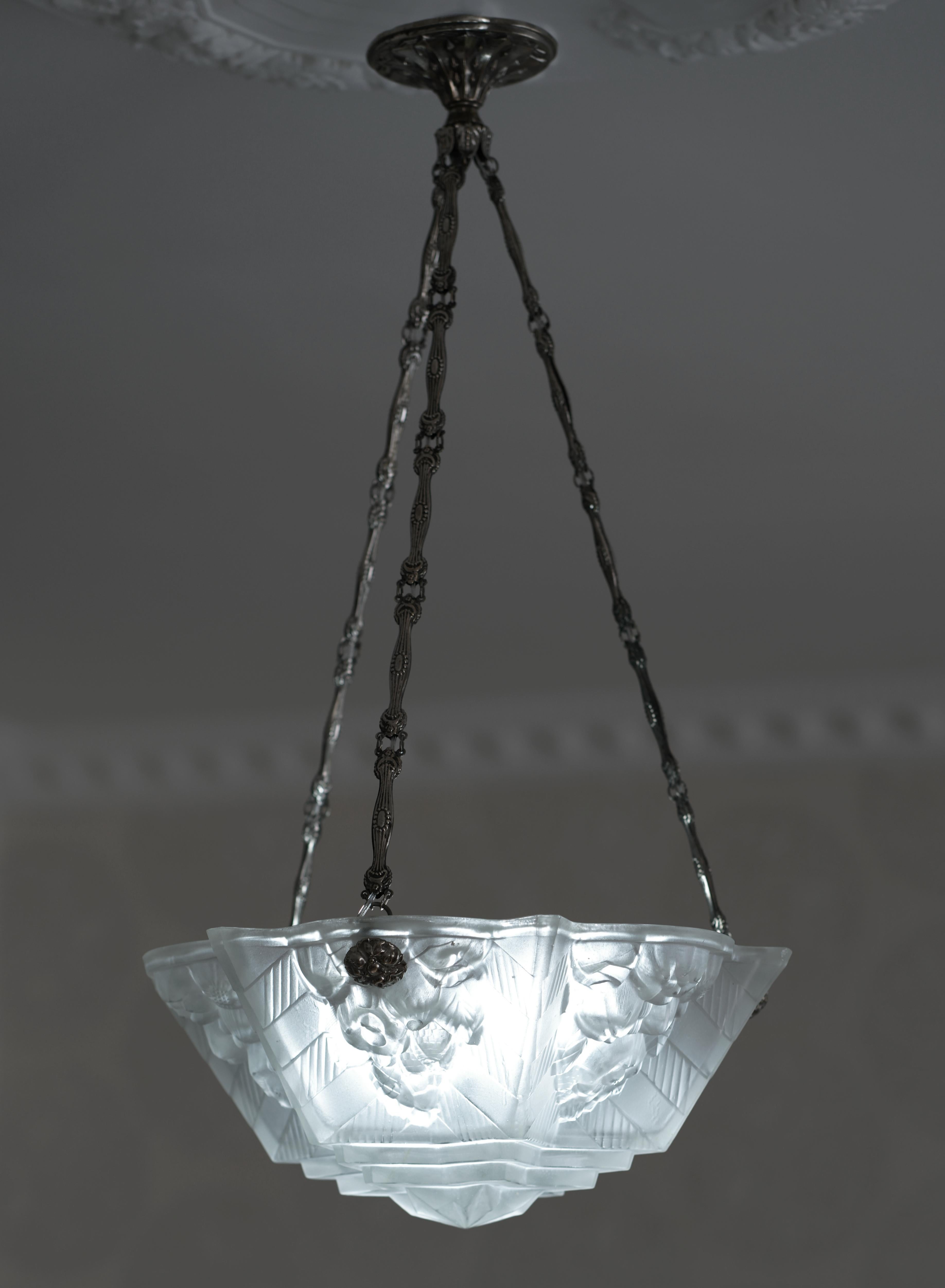 DES HANOTS French Art Deco Pendant Chandelier, 1920 verlys For Sale 2