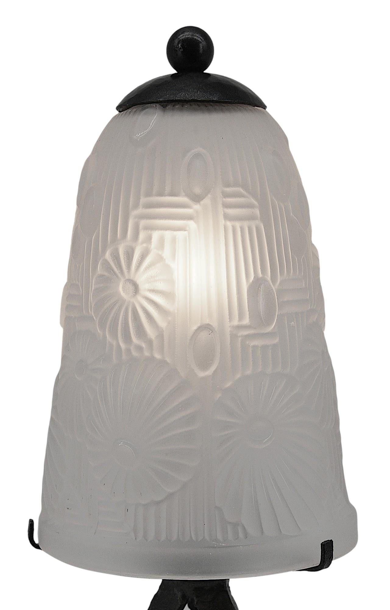 Français Lampe de table Art Déco française Des Hanots, 1920 en vente
