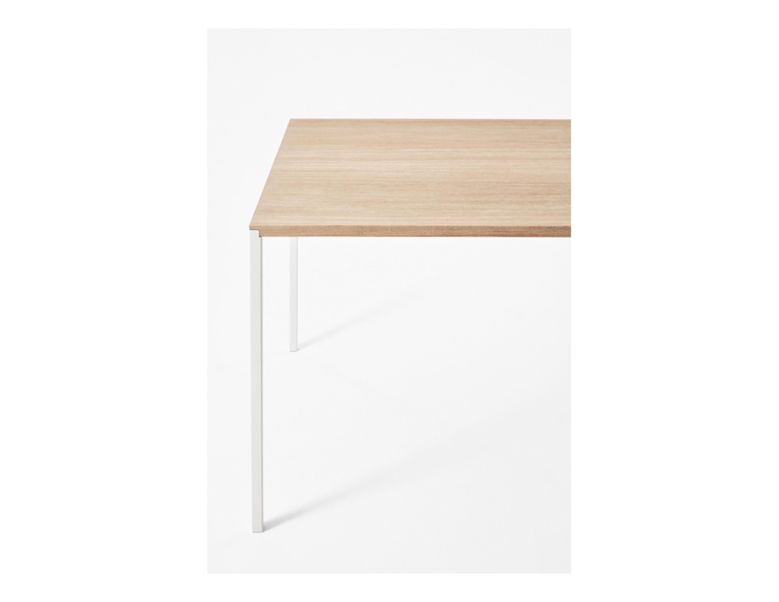 Desalto 25 Table Designed by Metrica Bruno Fattorini & Robin Rizzini For Sale 4
