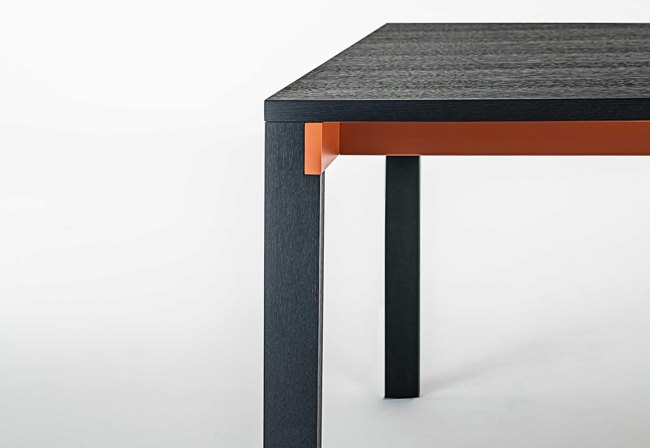 Designing emphasizes shapes, materials and technology. Beam, in the fix and extendible versions, enhances the symbolic value of table showing itself, thanks to its lightness, almost suspended, held on the ground onlyby the geometric legs.
This