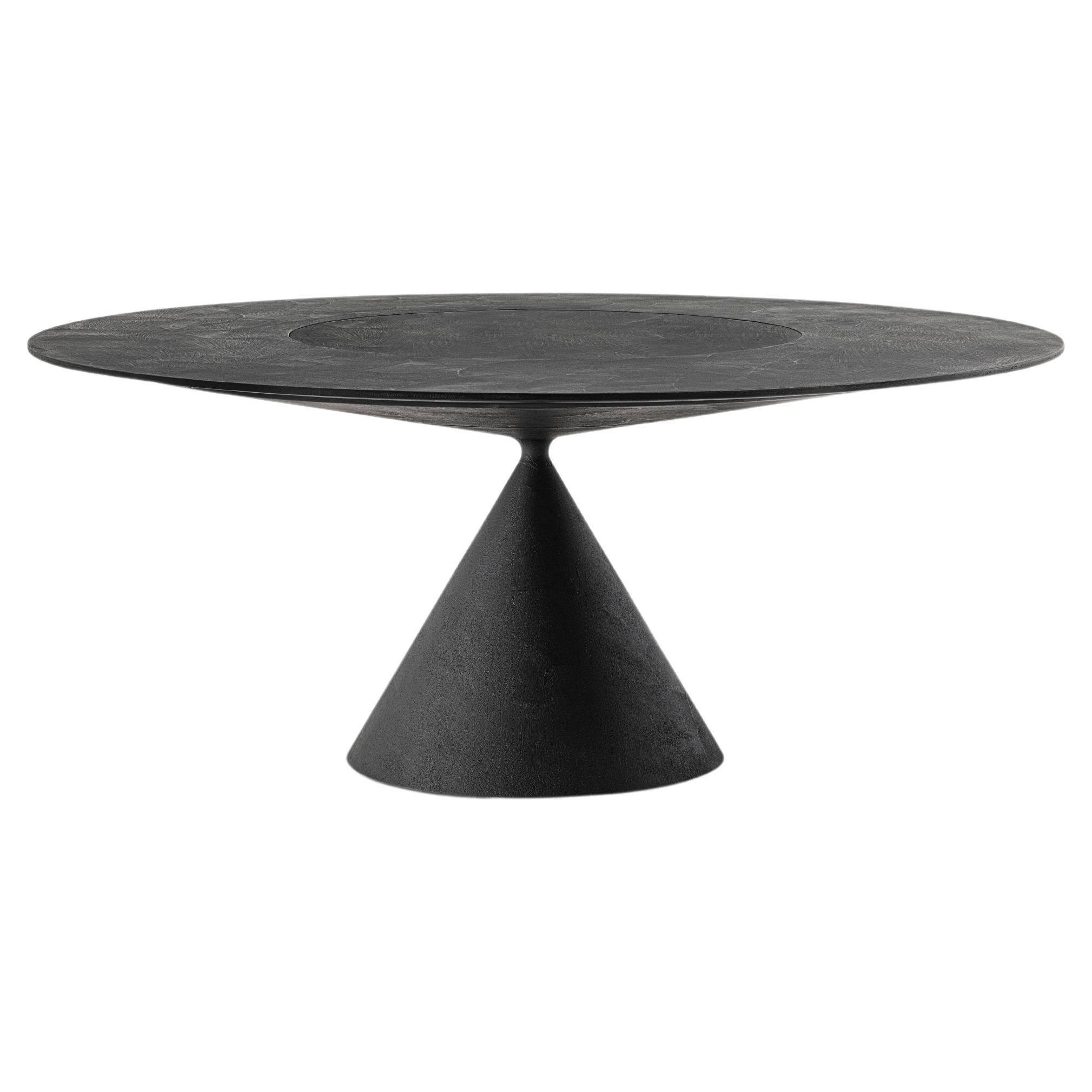 Table ronde CLAY en pierre de lave de Marc Krusin en vente 1