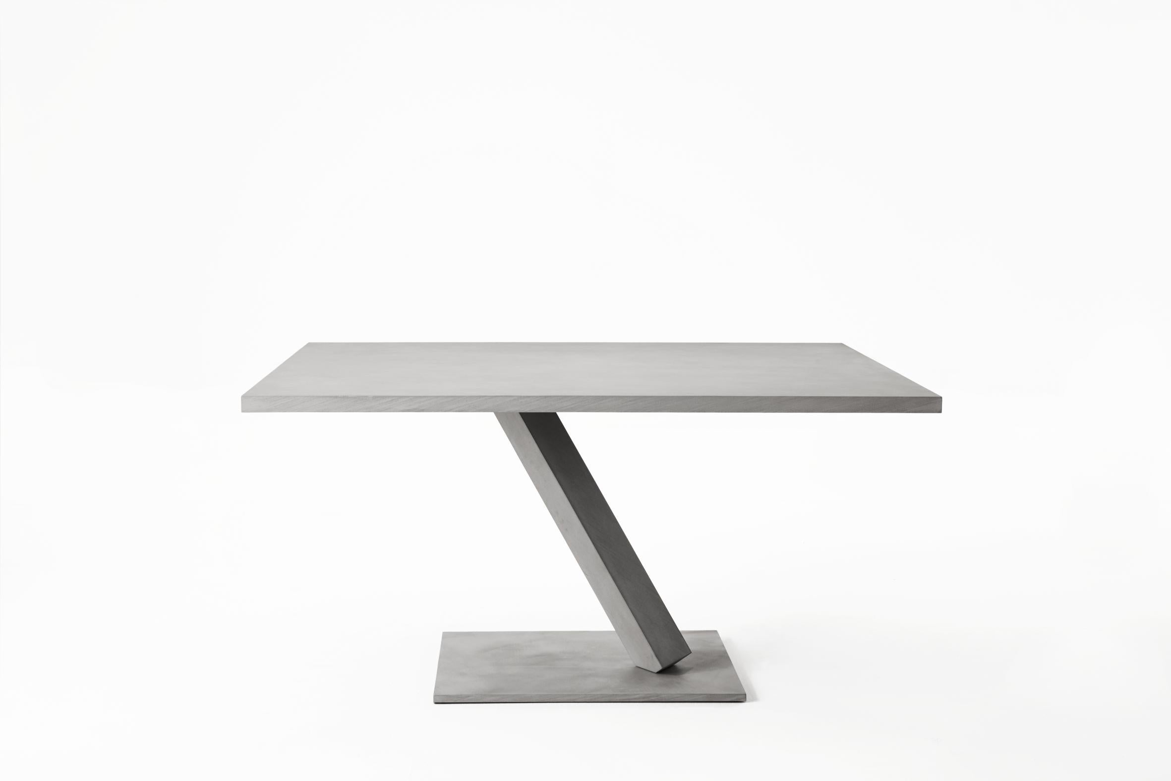 Grande table Desalto ELEMENT en finition béton par Tokujin Yoshioka en vente 1