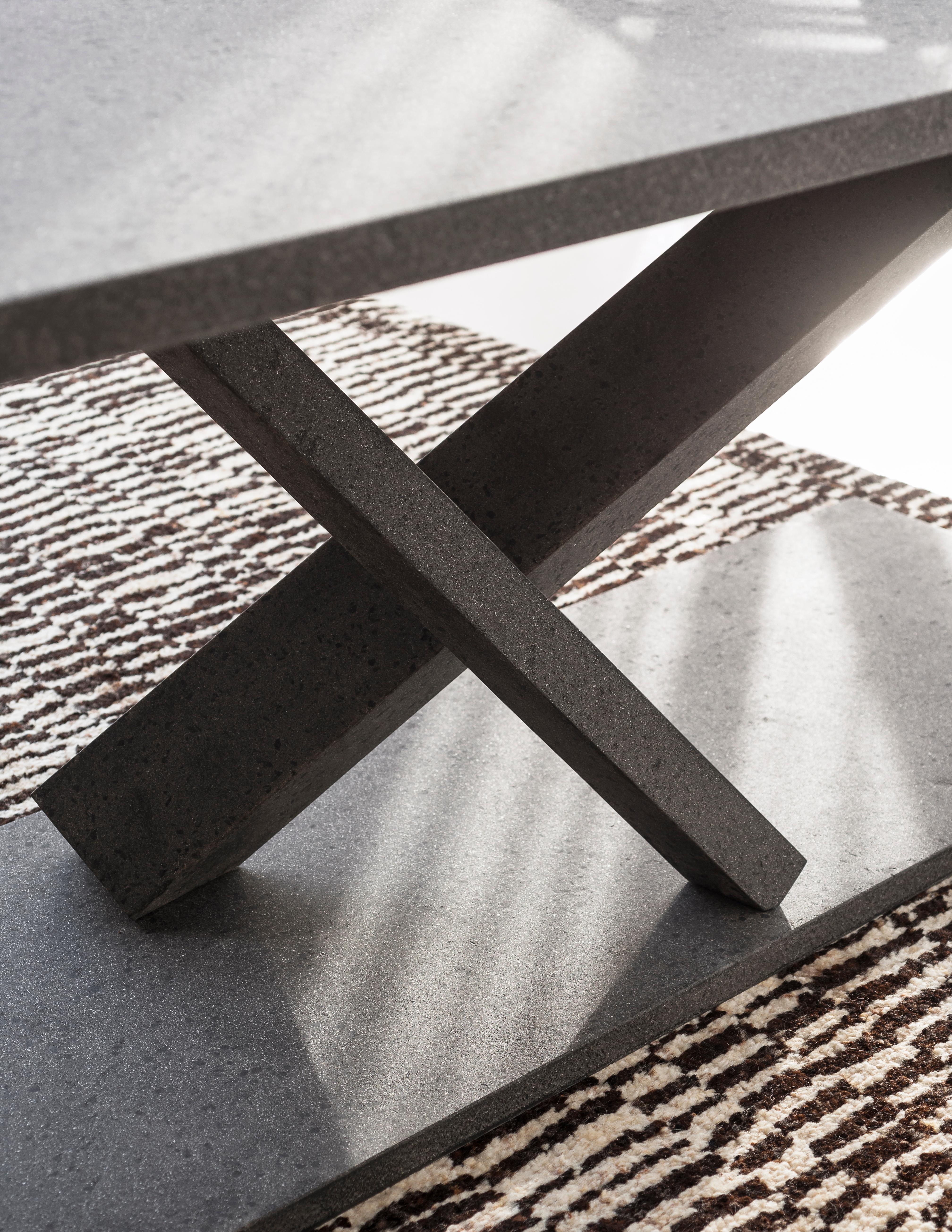 Mesa pequeña Desalto ELEMENT de hormigón Por Tokujin Yoshioka en venta 4
