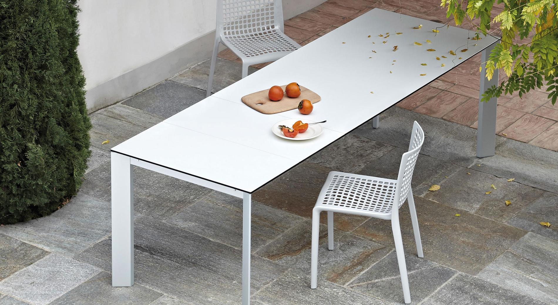 Italian Customizable Desalto Every Extendable Table by Caronni + Bonanomi For Sale